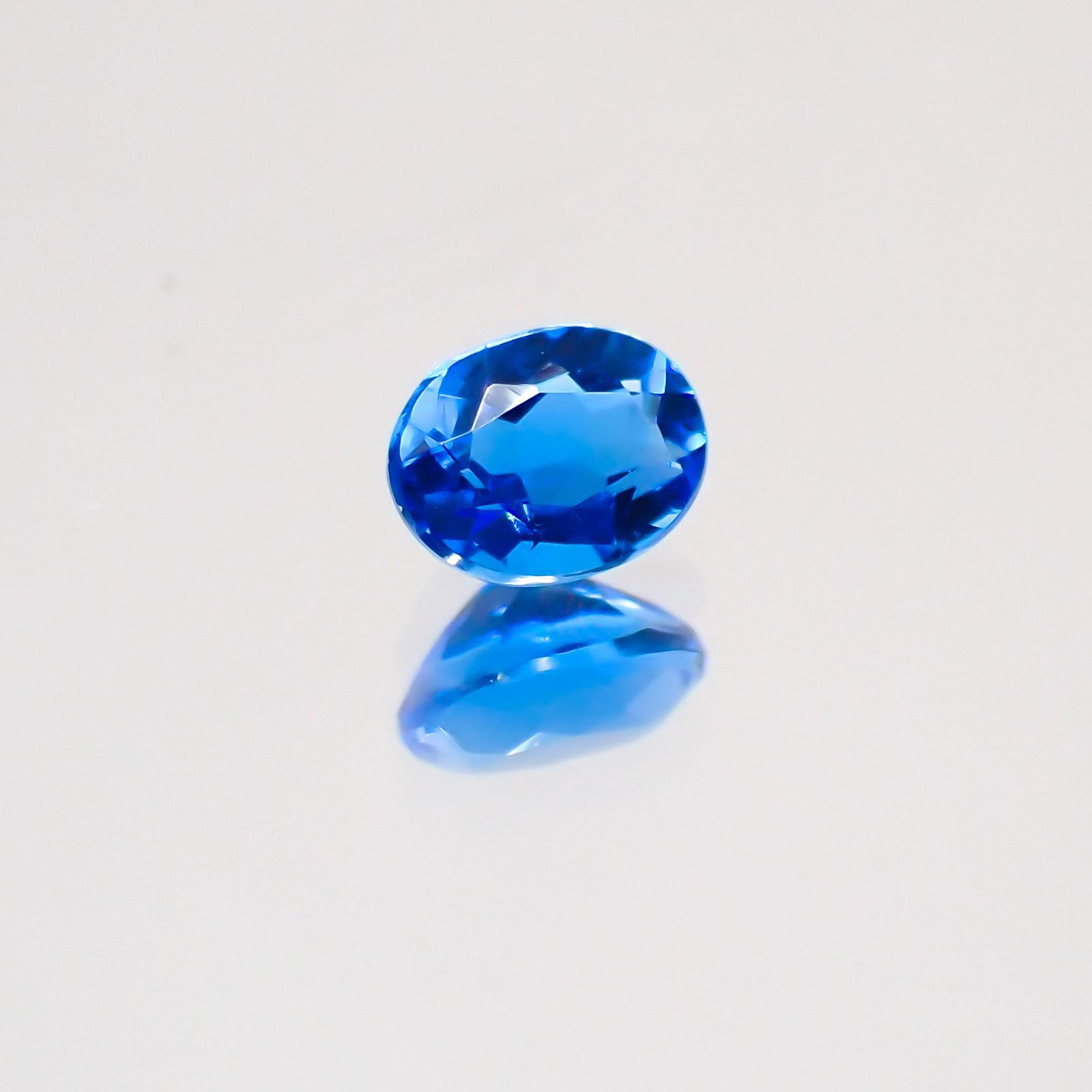 アウイナイト ドイツ産 ルース 0.14ct[21019336]3.8×2.9mm前後