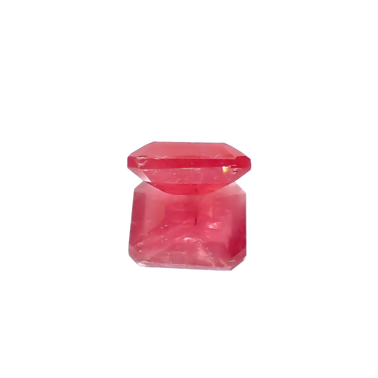 ロードナイト(宝石名ロードナイト)ブラジル産 識別済 1.79ct / 7.7x6.3mm前後 [220616715]