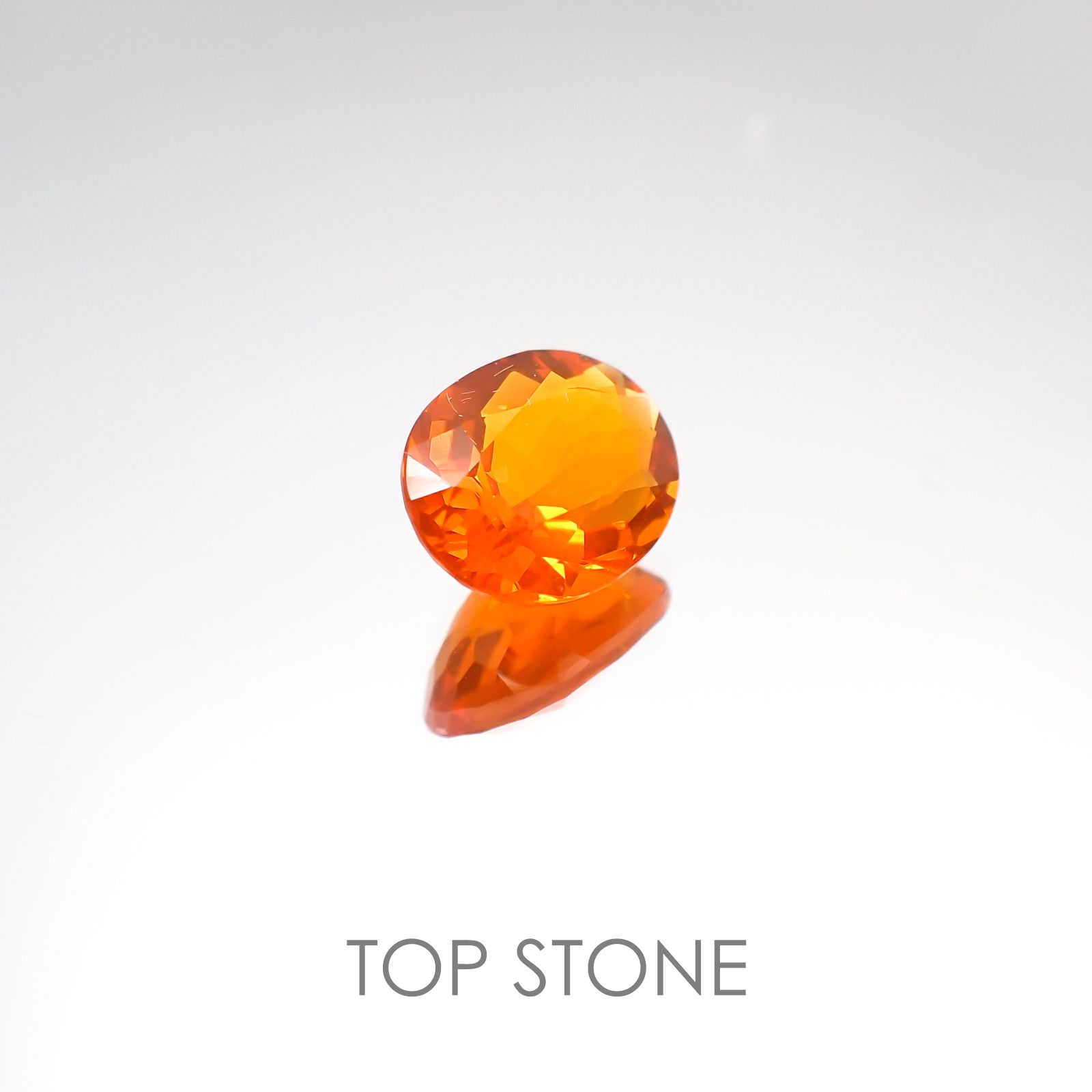 ファイヤーオパール(宝石名ファイヤー・オパール) メキシコ産 1.56ct 識別済[20117524]9.8×7.6mm前後
