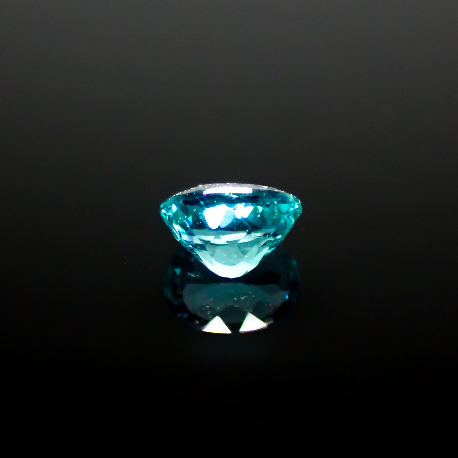 パライバトルマリン ブラジル・ムルング鉱山産 0.12ct[240928749]3.4x2.5mm前後