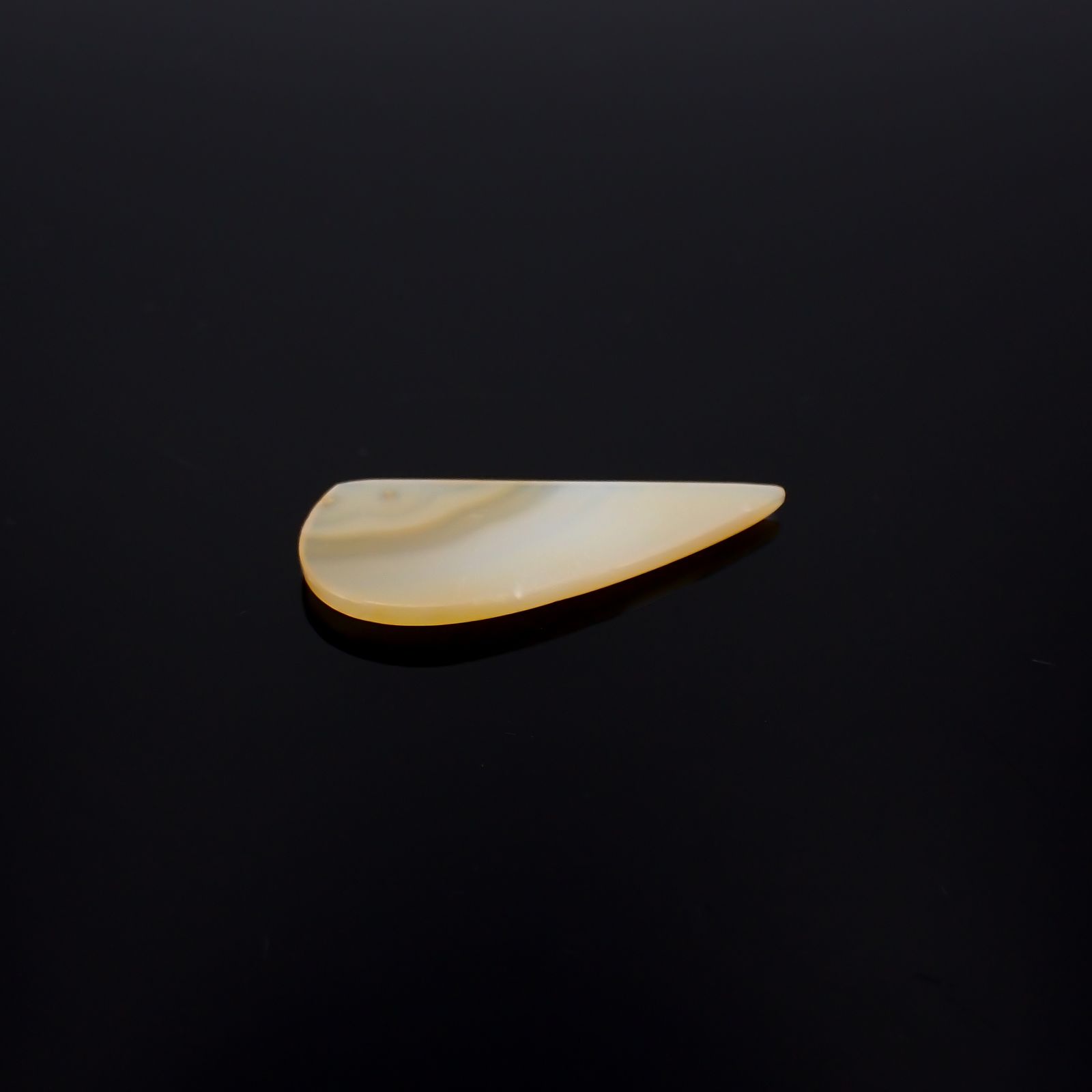 ◇フリーフォーム◇アイリスアゲート スライス インドネシア・スマトラ産 6.93ct[231023663]31x14.7mm前後