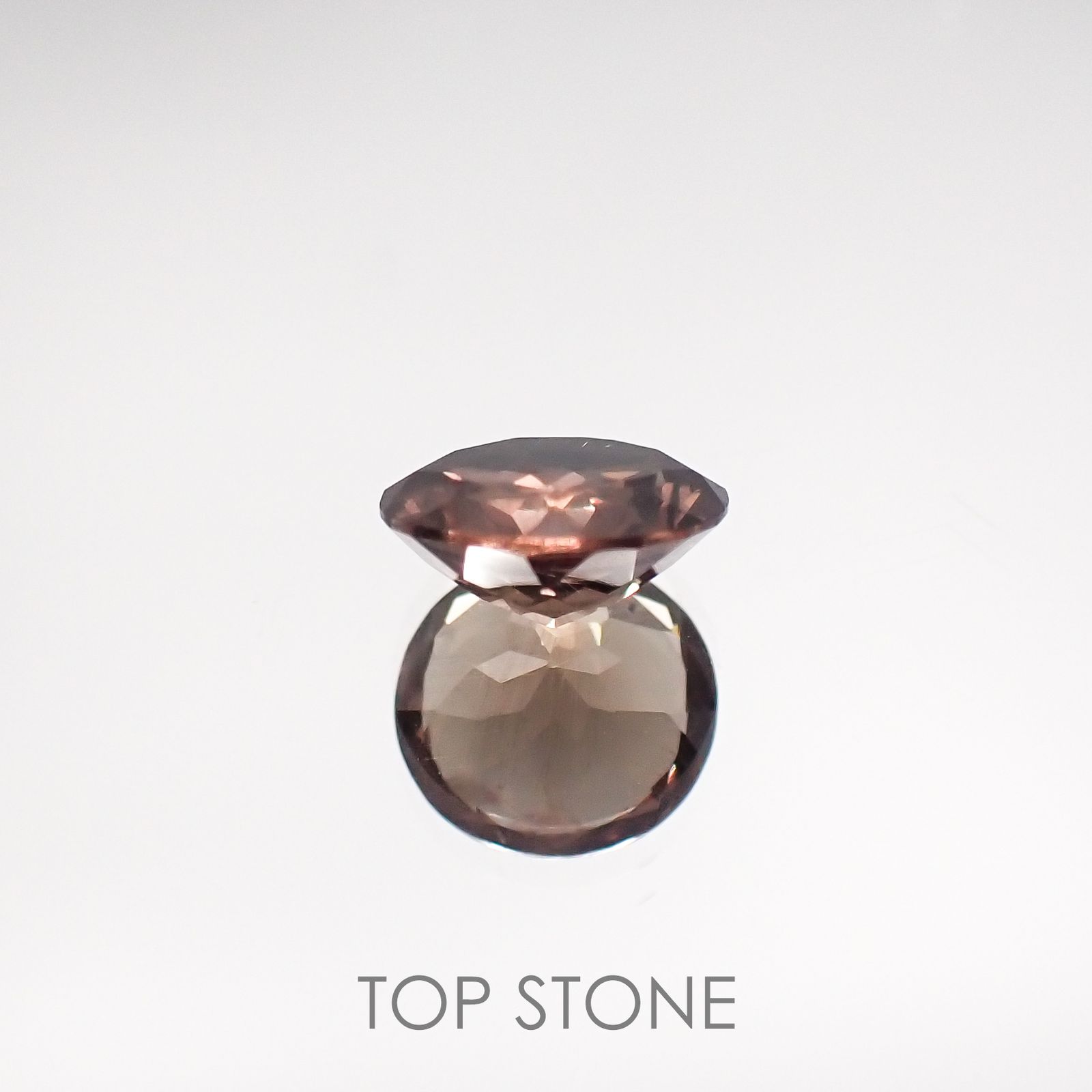 カラーチェンジガーネット(宝石名ガーネット) タンザニア/マダガスカル産 1.11ct 識別済[210611191]6.6×6.5mm前後