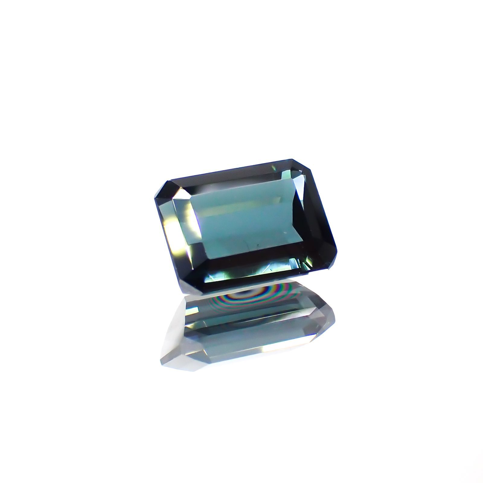 ブルートルマリン(宝石名ブルー・トルマリン) ナイジェリア/ブラジル産 1.320ct ソ付(彩珠)[211013592]7.4×5.5mm前後