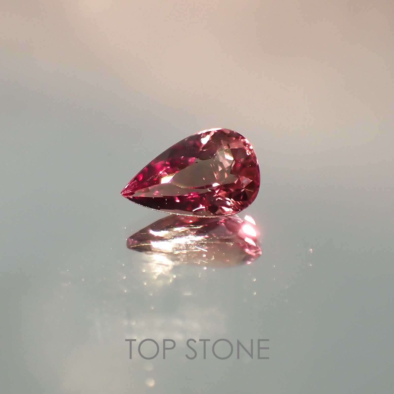 ダイアスポア トルコ産 ルース 1.71ct[20129313]9.9×6.3mm前後