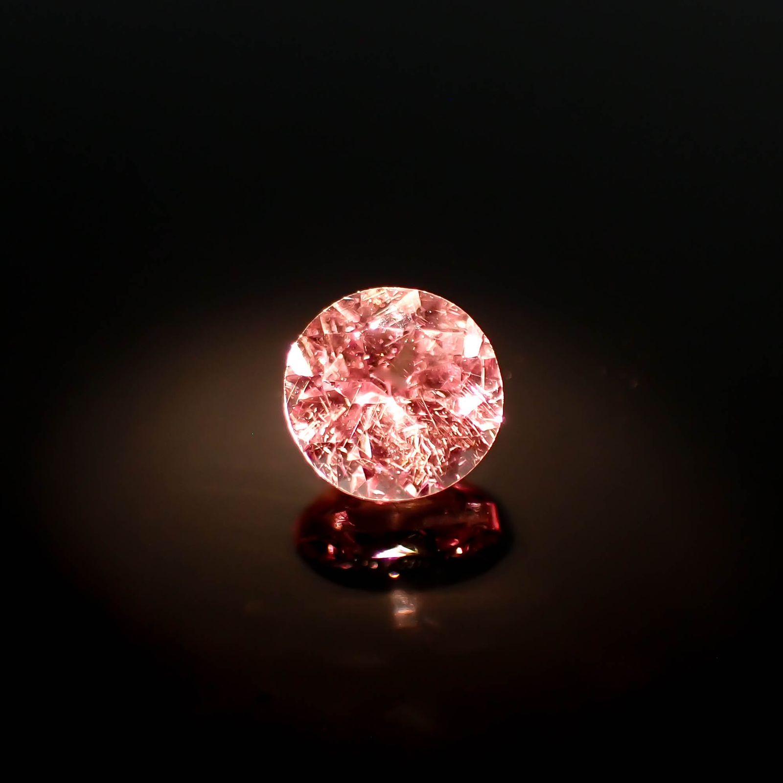 ドラゴンガーネット タンザニア産 0.32ct[230722954]3.9x3.9mm前後