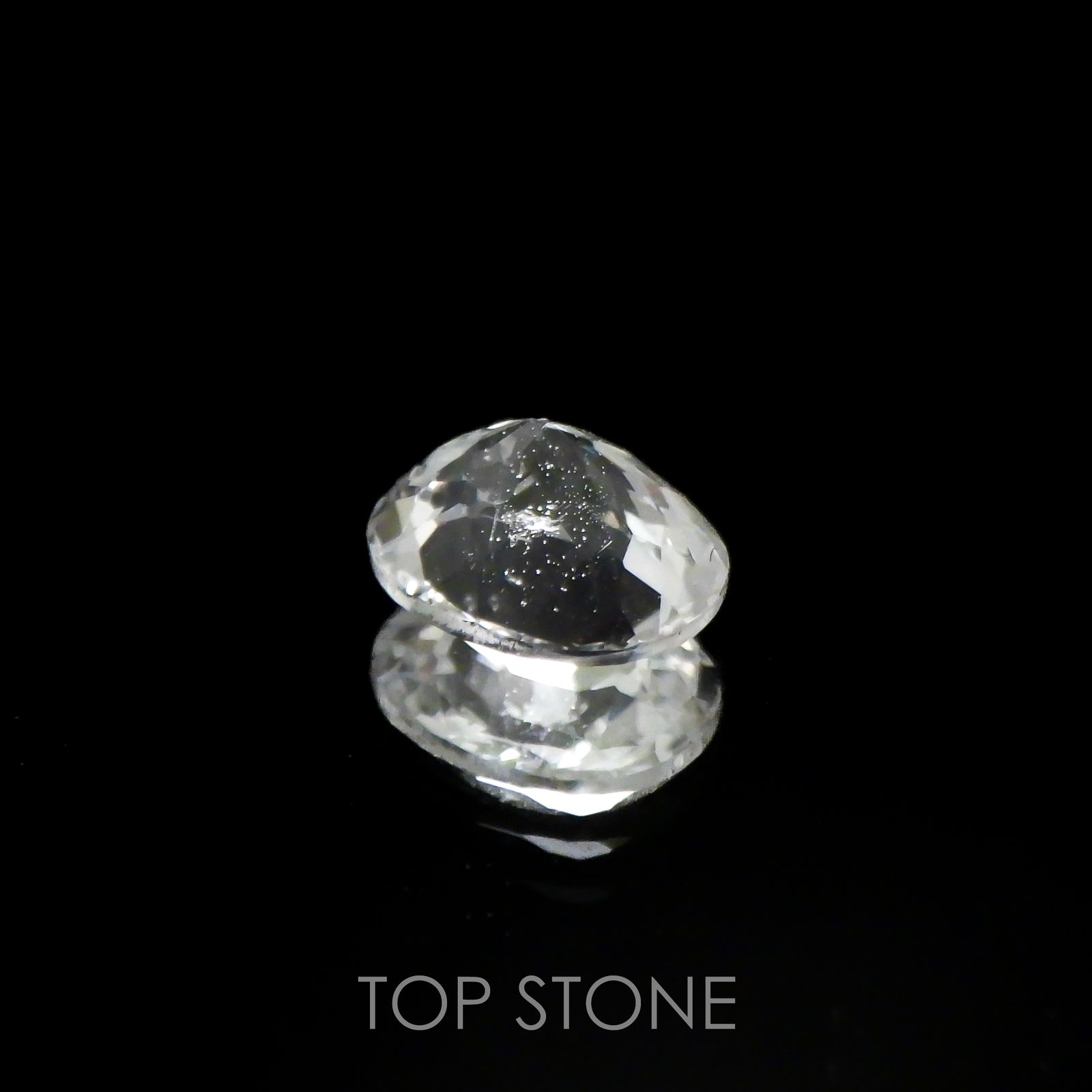 フェナカイト(宝石名フェナカイト)マダガスカル産 1.00ct 識別済[220817416]7.1x5.9mm前後