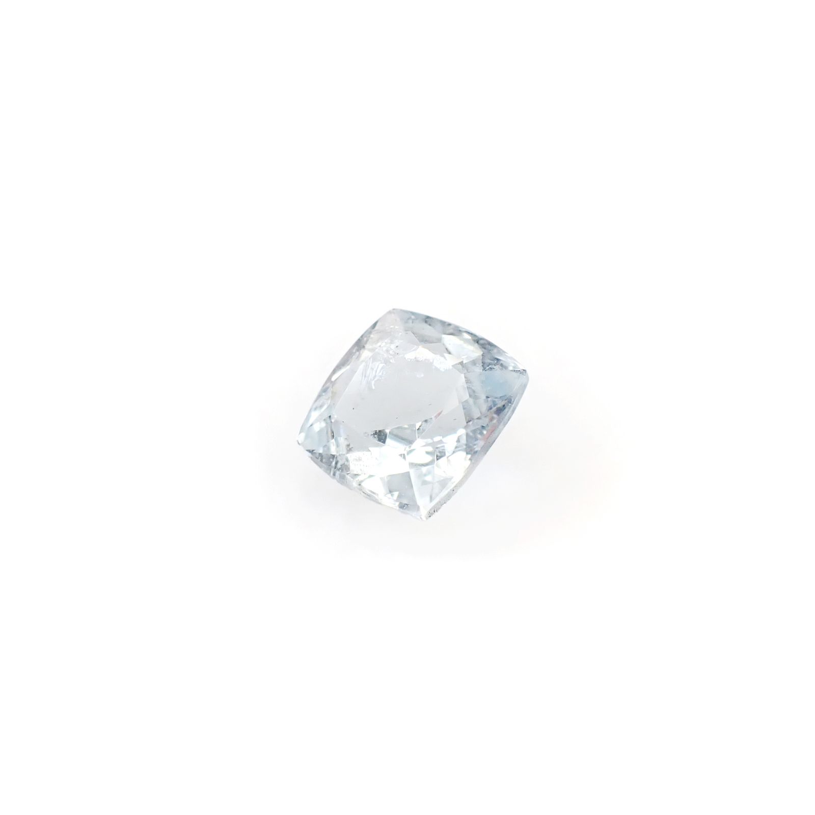 レインボーアクアマリン ブラジル産 1.30ct [250330152]6.9x6.8mm前後
