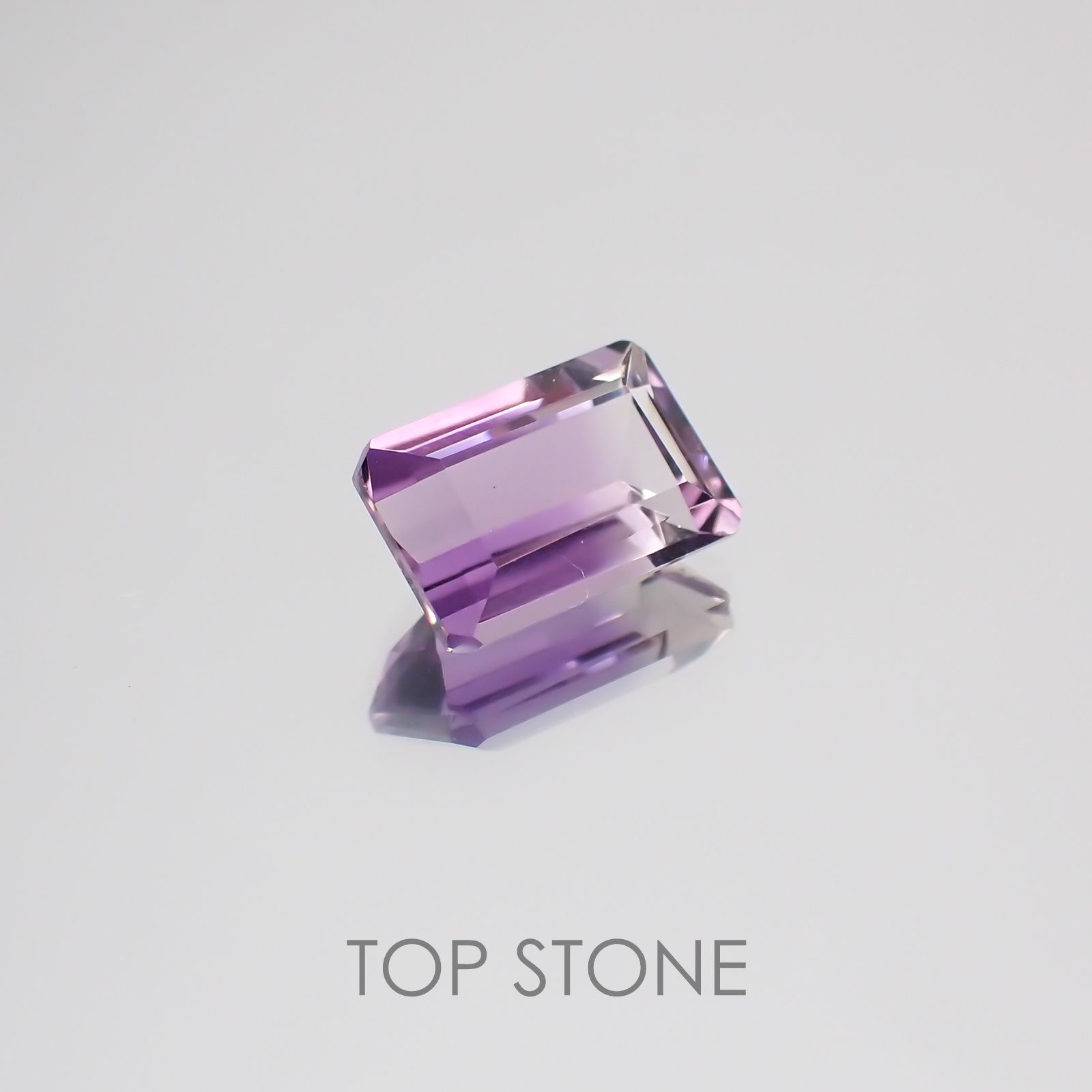 アワーグラスアメジスト モロッコ産 ルース 1.82ct[20128602]9.2×6.2mm前後