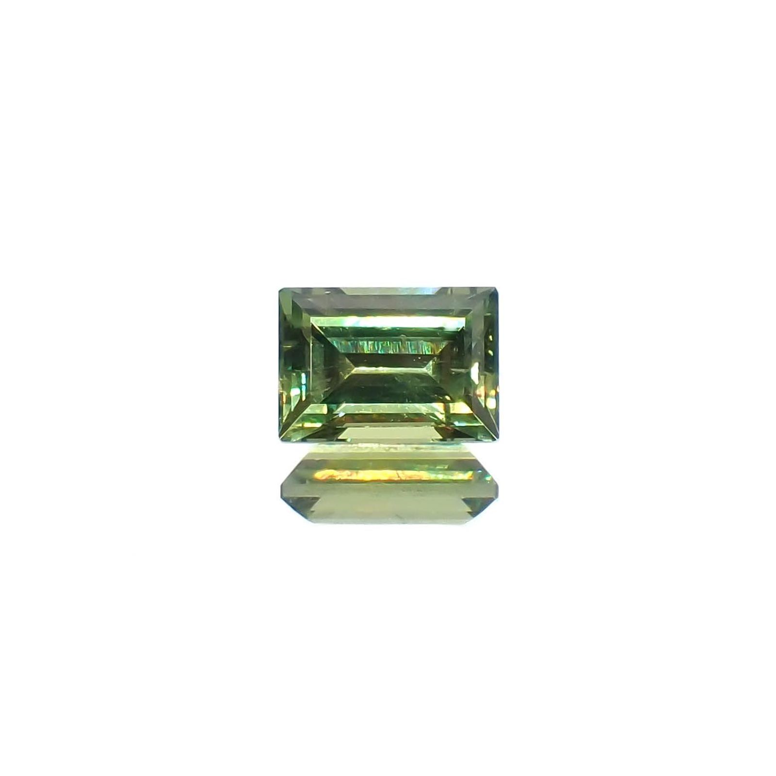 デマントイドガーネット ロシア産 0.65ct / 5.5x3.8mm前後 [231224555]