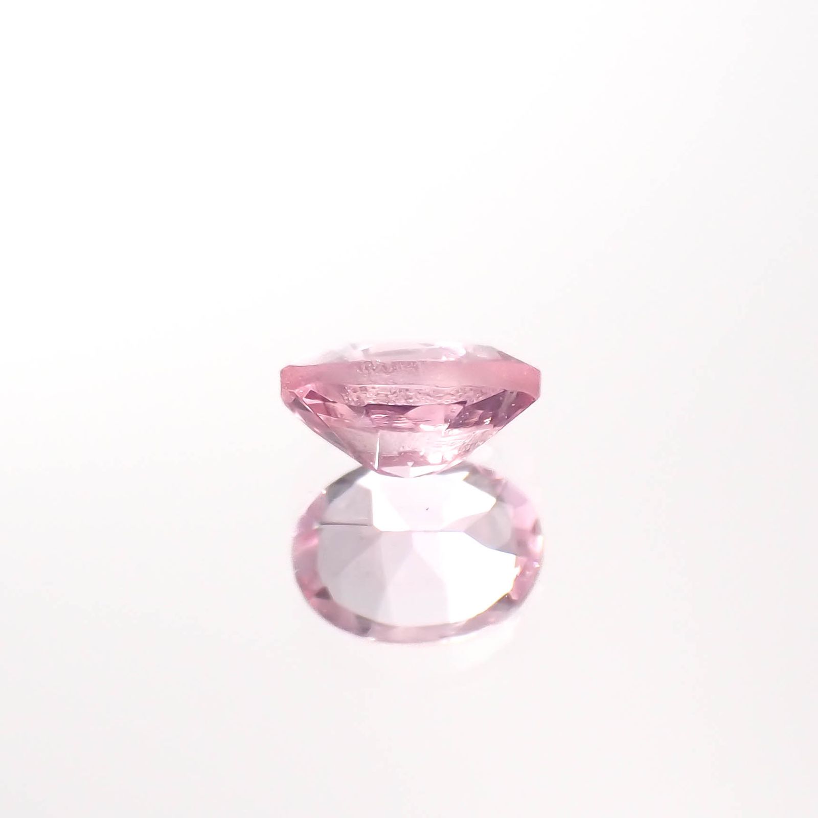 シルキーピンクスピネル タンザニア産 0.22ct[230421578]4.1x3mm前後