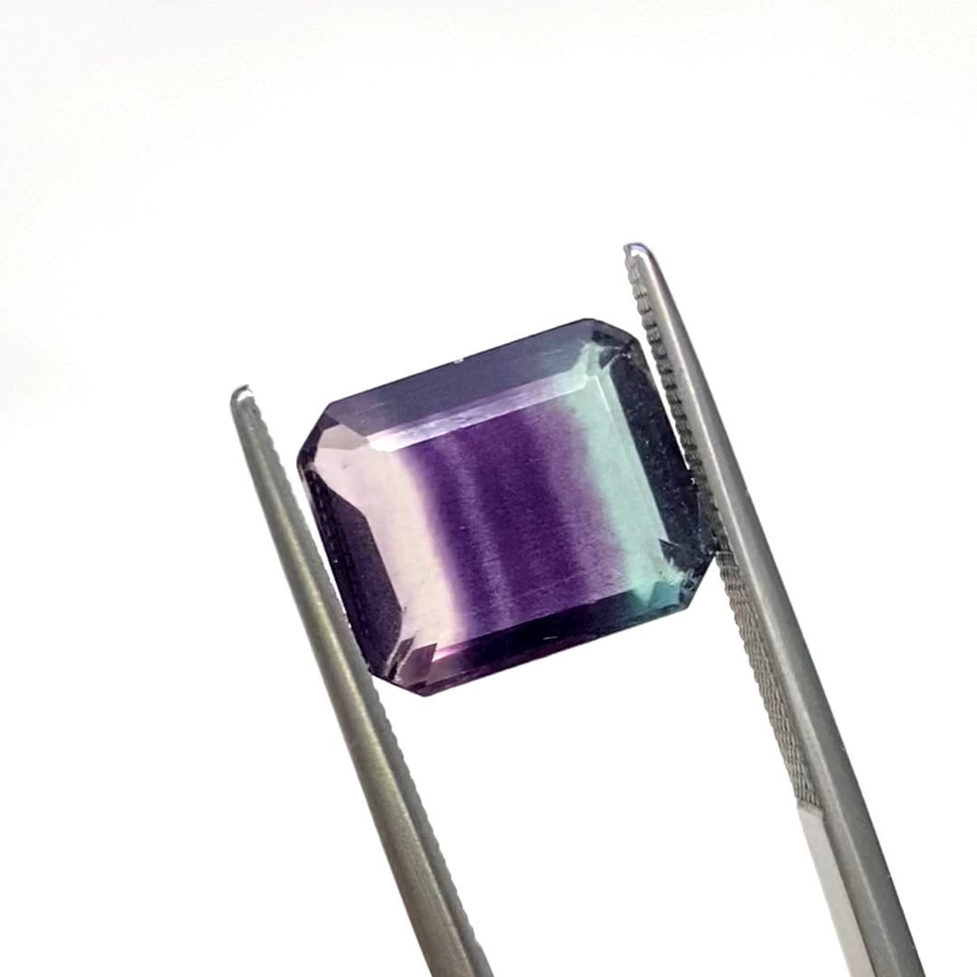 パーティカラーフローライト(宝石名パーティカラード・フルオライト