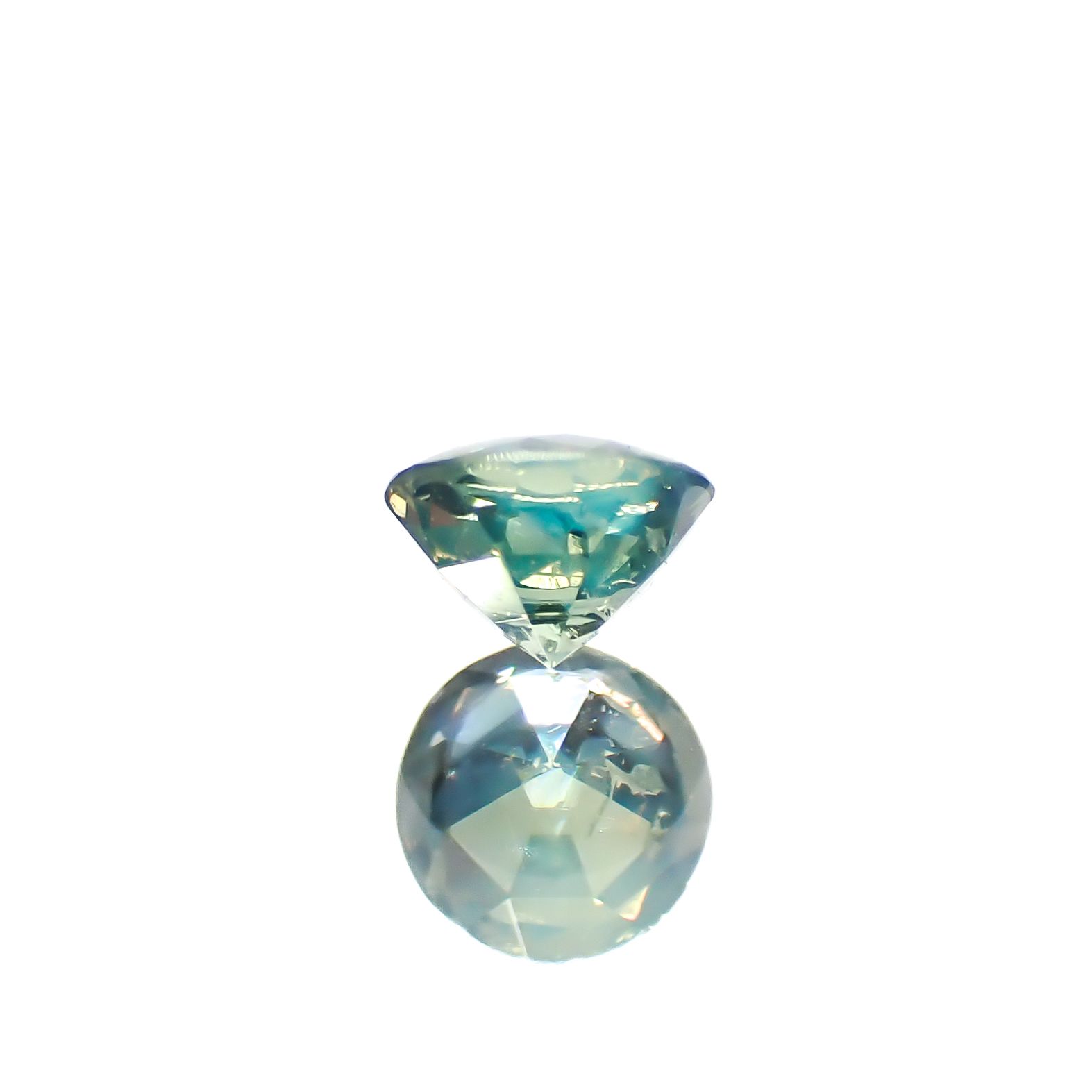 シルキーアレキサンドライト ブラジル・ミナスジェライス州ヘマチタ鉱山産 0.14ct [241129509]3.1x3.1mm前後