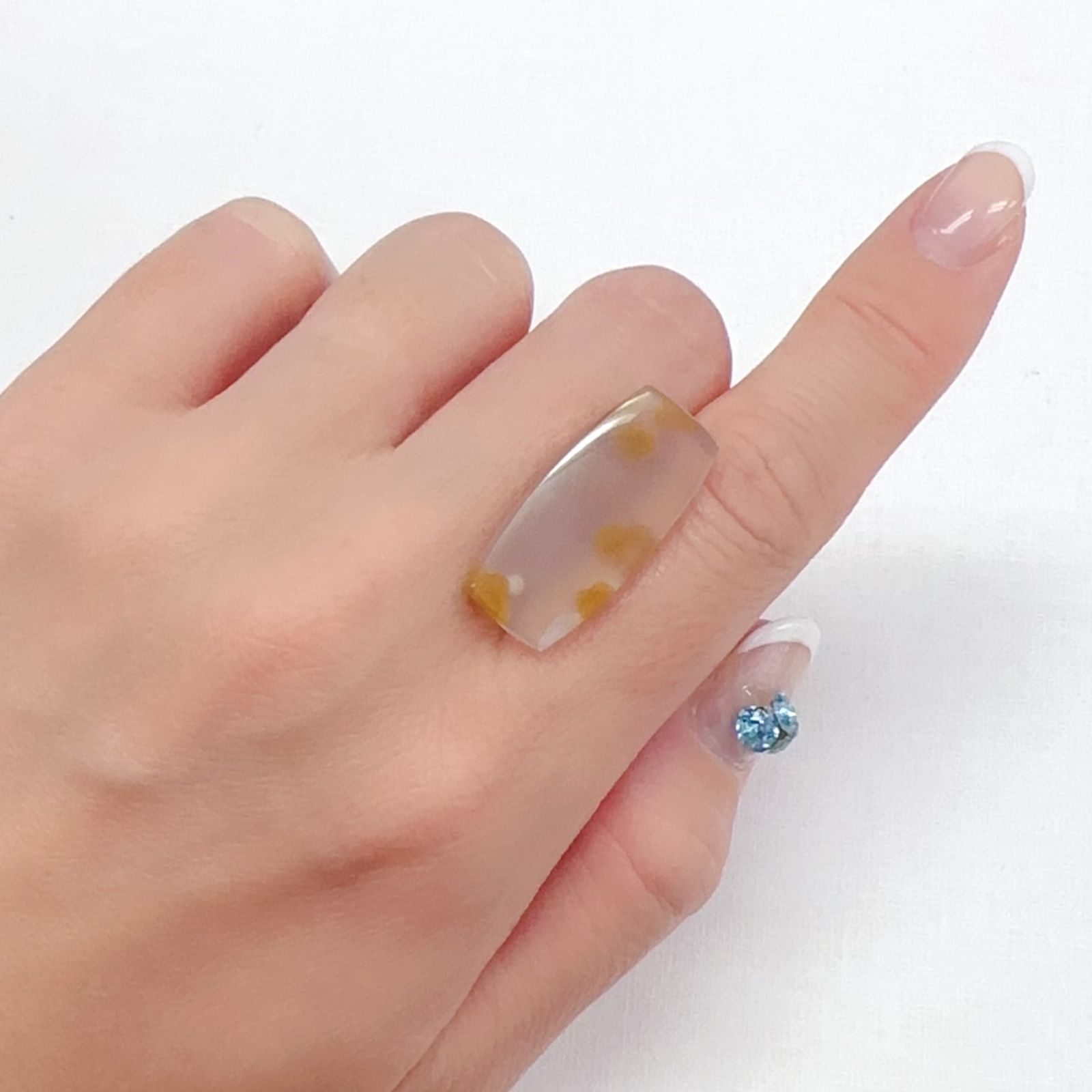 ユニークアゲート ブラジル産 12.74ct[240427212]27x12.3mm前後