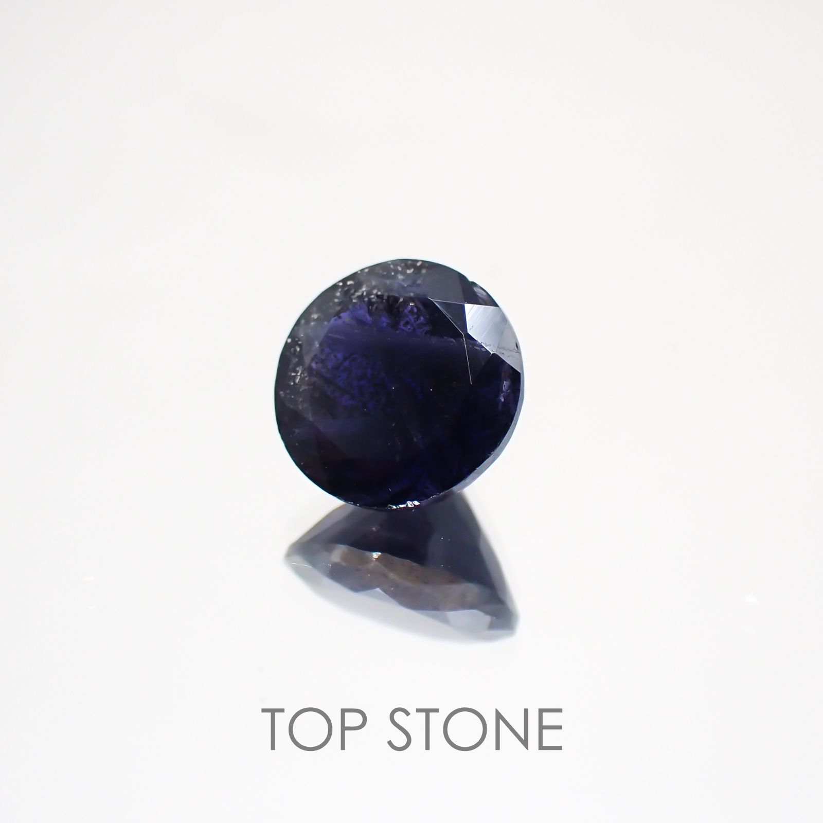 アイオライトサンストーン インド・ブラジル産 ルース 1.67ct[21019200]7.9×7.8mm前後