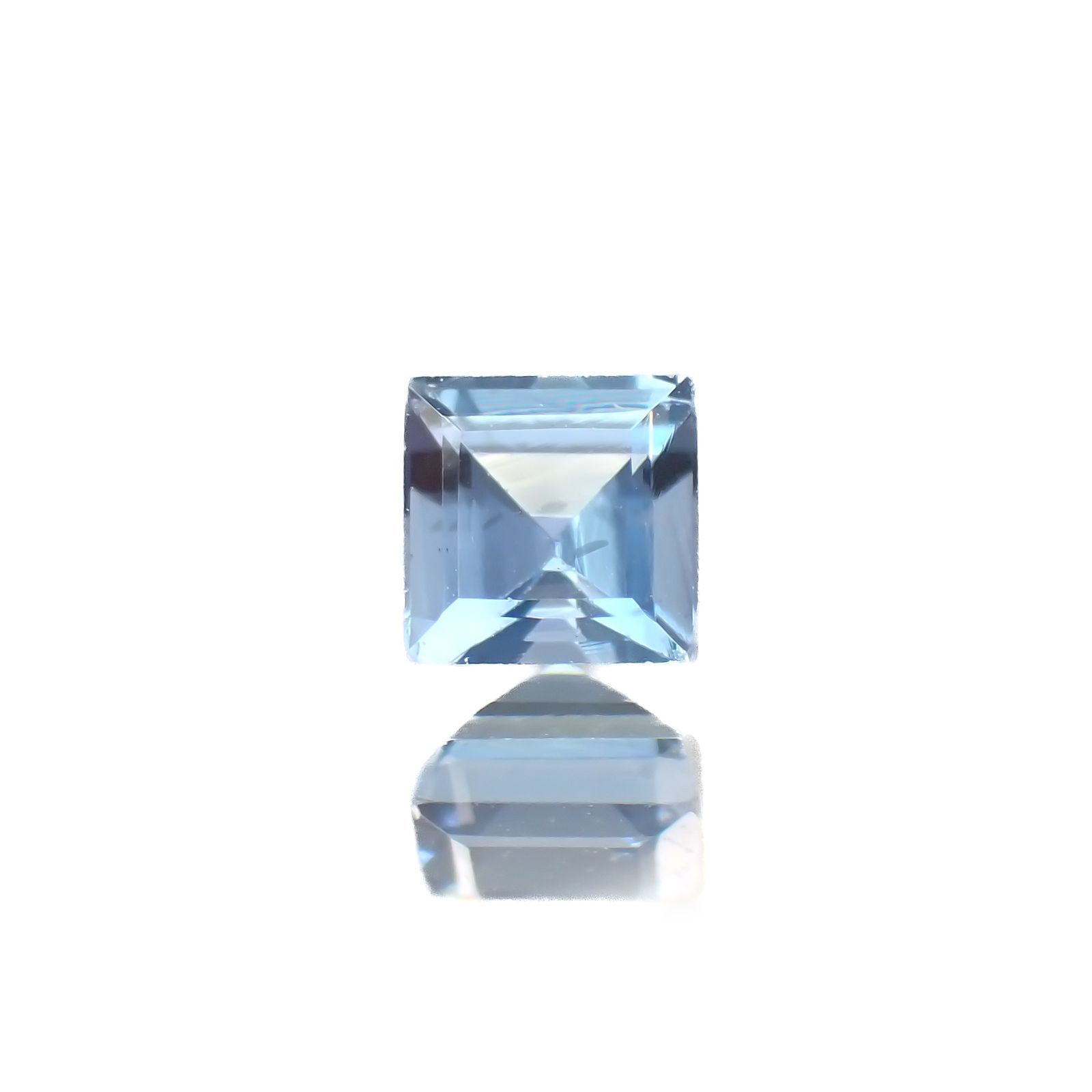 サンタマリアアクアマリン ブラジル産 0.13ct[220918069]2.8x2..8mm前後