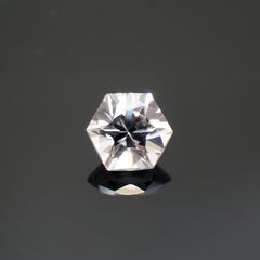 ◇ヘキサゴンカット◇カラーレスジルコン(宝石名ホワイト・ジルコン)スリランカ/カンボジア産 1.00ct 識別済[240214278]5x4.9mm前後