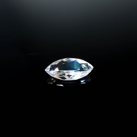 レインボームーンストーン ザンビア産 0.76ct [250730913]10.2x4.9mm前後