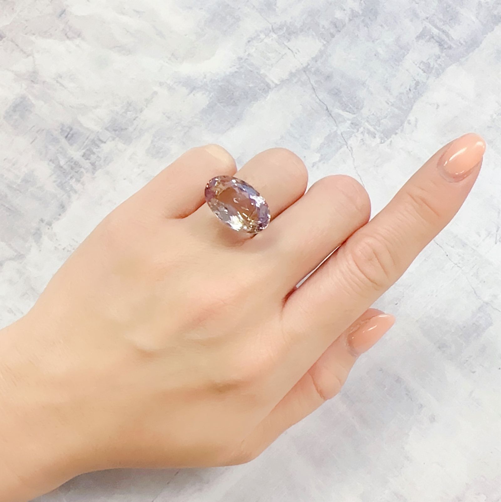 アメトリン ブラジル産 12.44ct[230120074]19.2x12.1mm前後