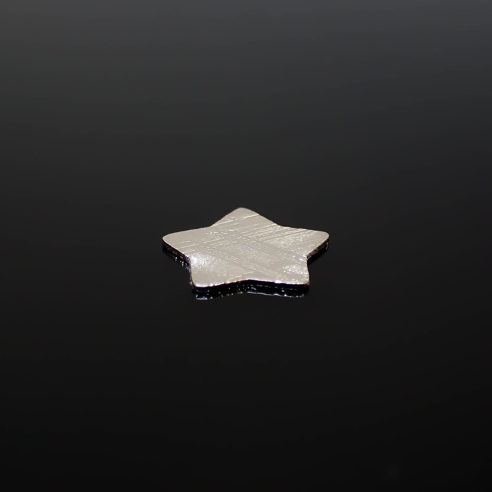 ◇カスタムカット・スター◇アルタイ隕石 発見地：中国 0.88ct [250330016]9.7x8.8mm前後