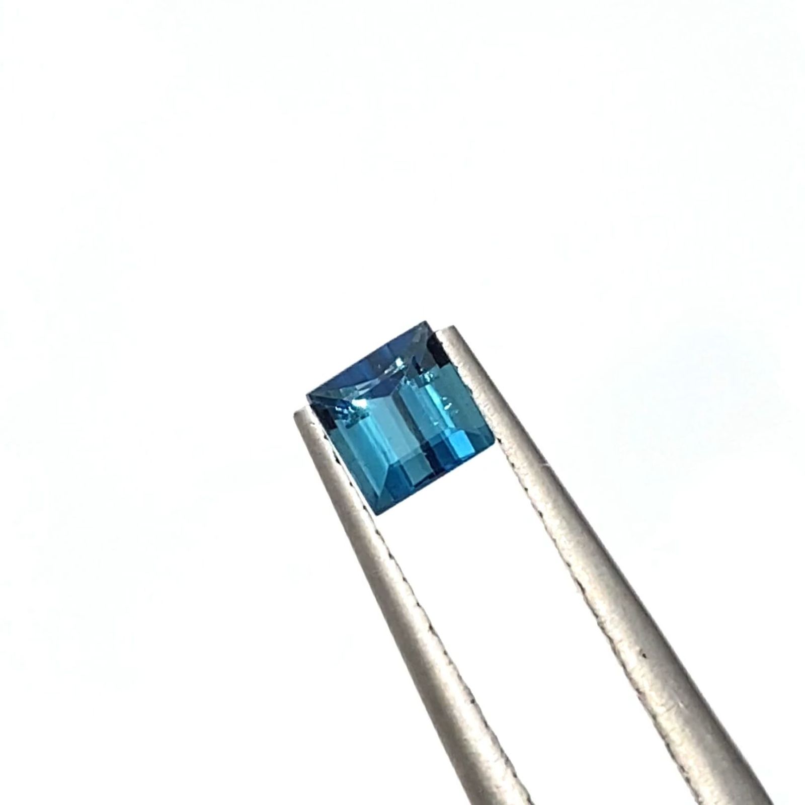 インディゴライト(宝石名トルマリン)アフガニスタン産 0.36ct 識別済