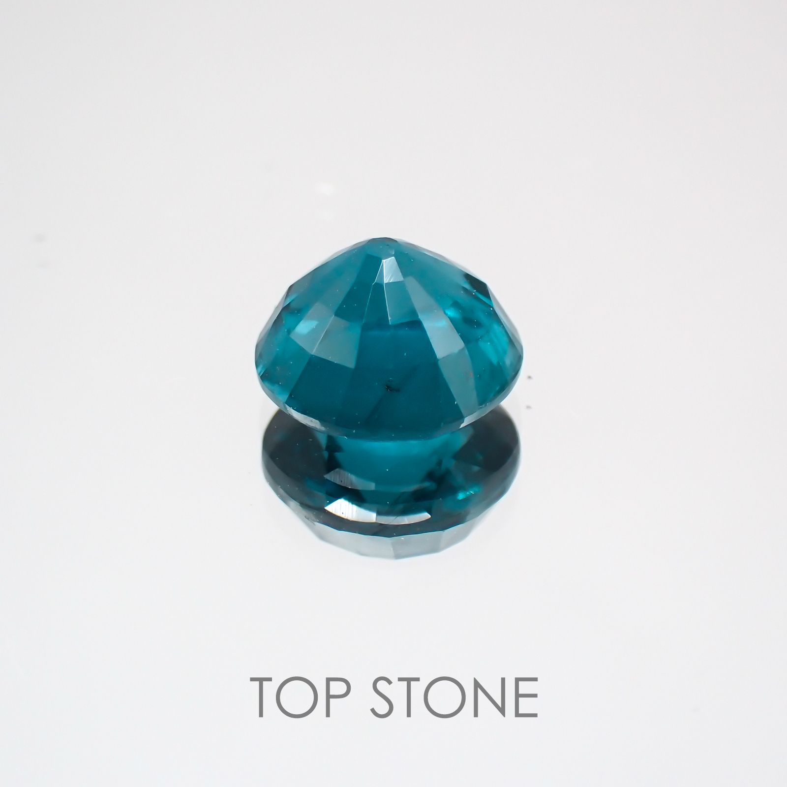 オーシャンブルーカイヤナイト ネパール産 ルース 1.75ct[210310277]7×7.1mm前後