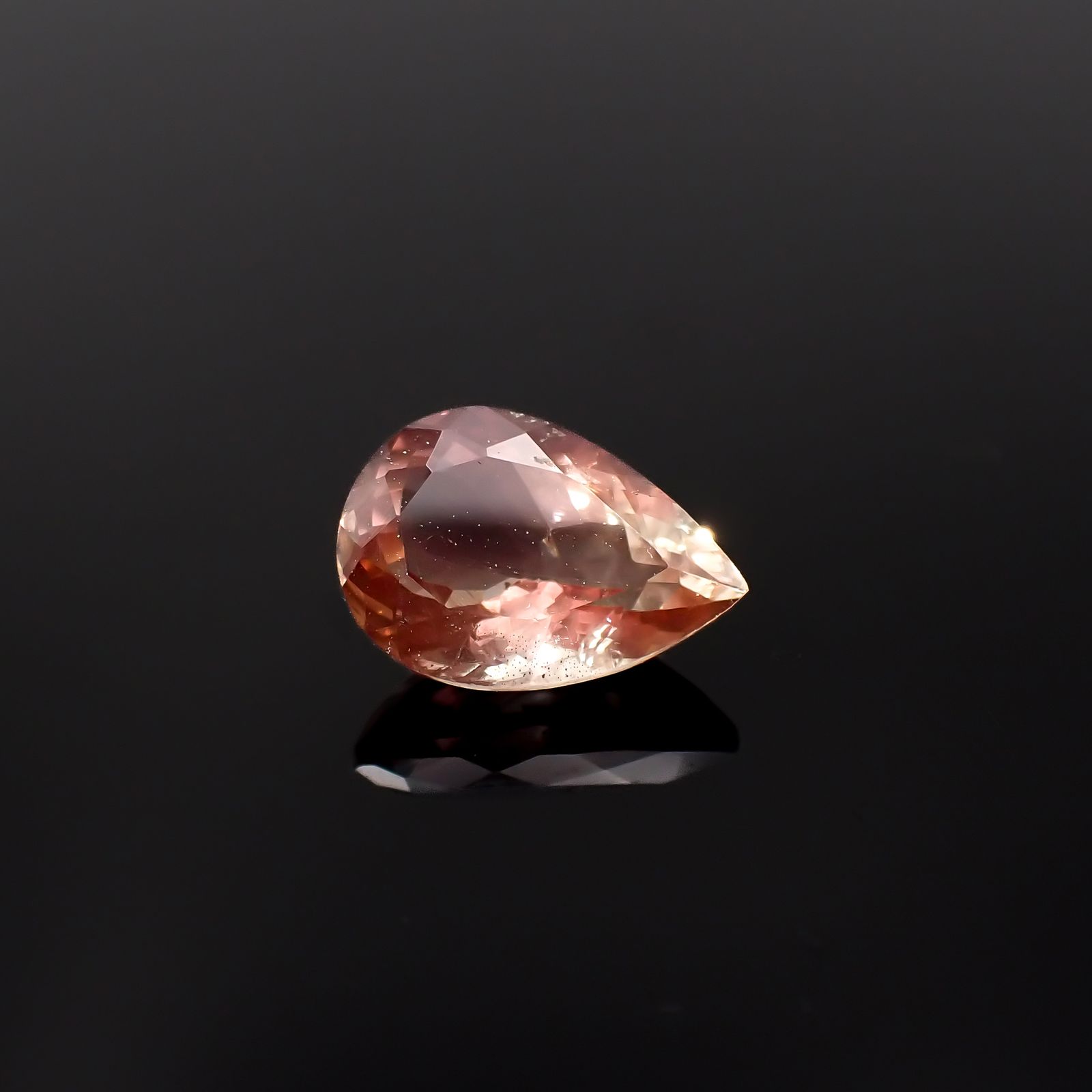 パーティカラーオレゴンサンストーン アメリカ・オレゴン州産 1.76ct[230722833]10x7mm前後