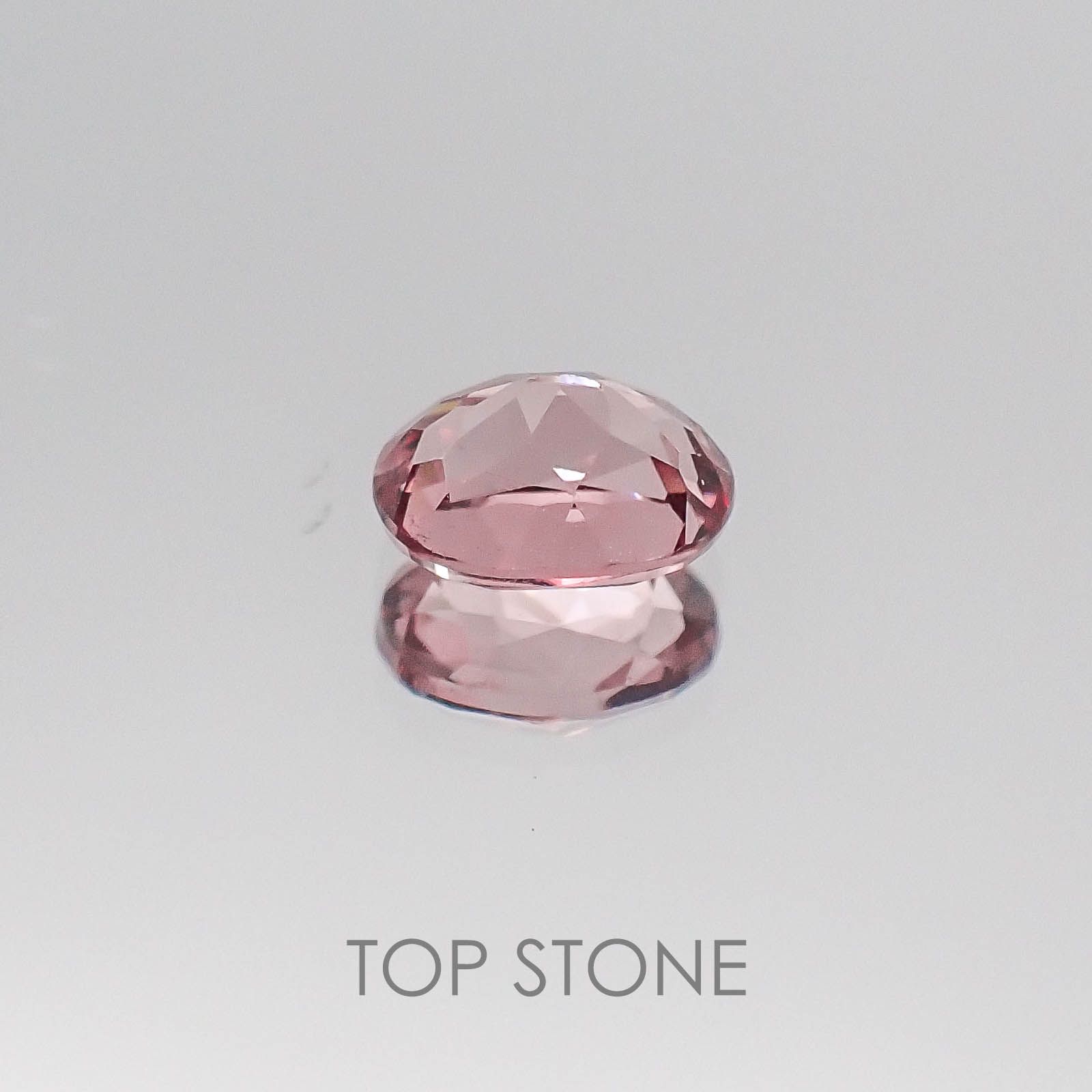 カラーチェンジマラヤガーネット タンザニア産 ルース 0.96ct[20074273]6.6×5mm前後