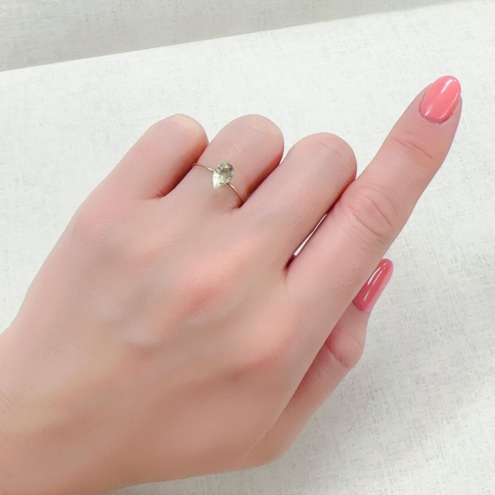 ブラジリアナイト(宝石名ブラジリアナイト)ブラジル産 0.77ct 識別済[230220693]7.4x4.8mm前後