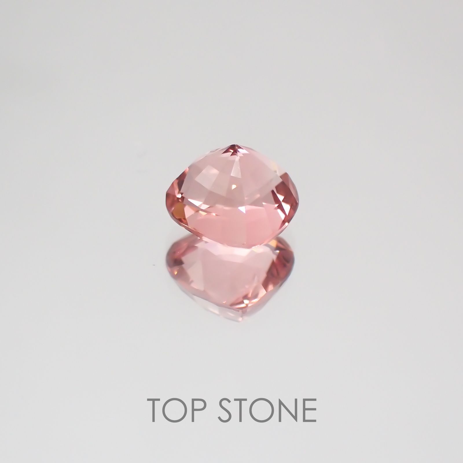 ピンクトルマリン パパラチャカラー ルワンダ産 ルース 1.31ct[21029984]6.8×6.7mm前後