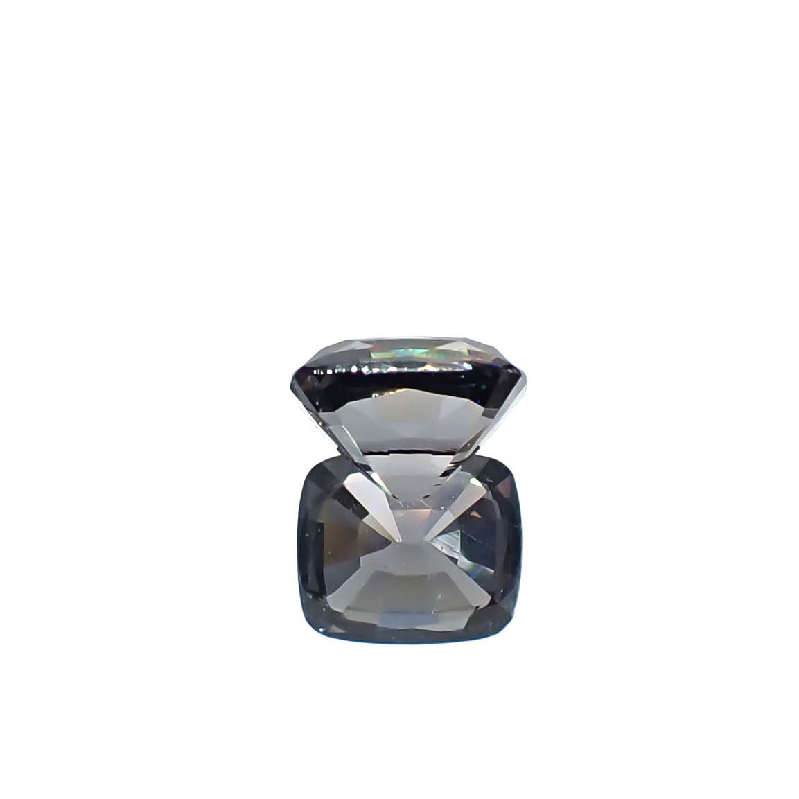 プラチナスピネル(宝石名スピネル)ビルマ産 0.97ct 識別済[250730756]6x5.2mm前後