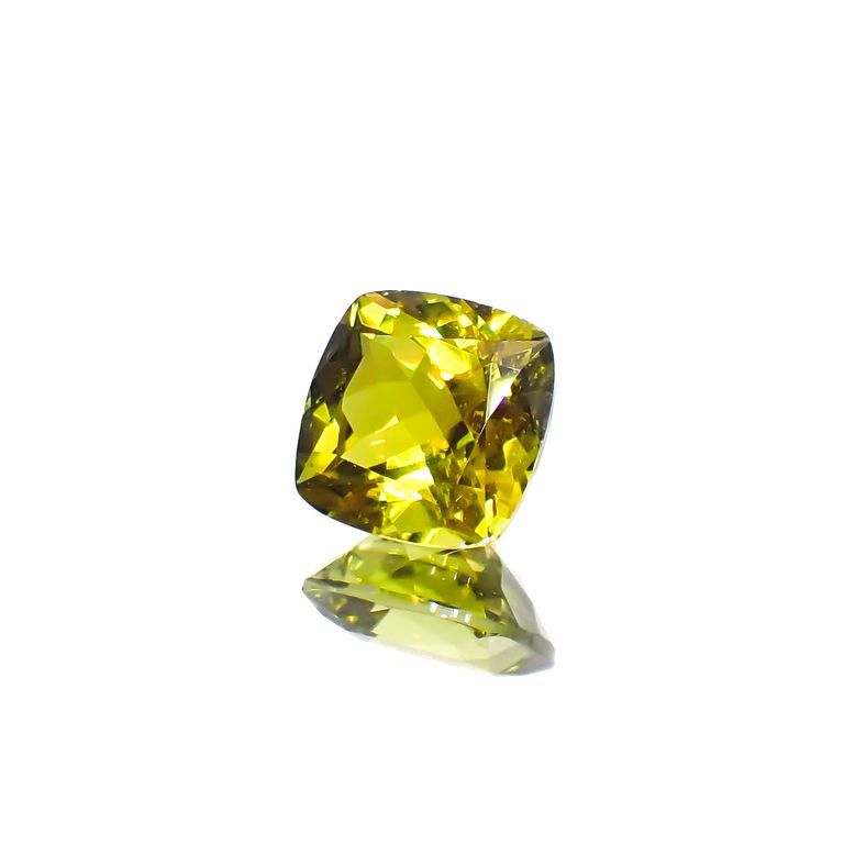 カナリートルマリン  ザンビア産 2.92ct[230220344]8.5x8.5mm前後
