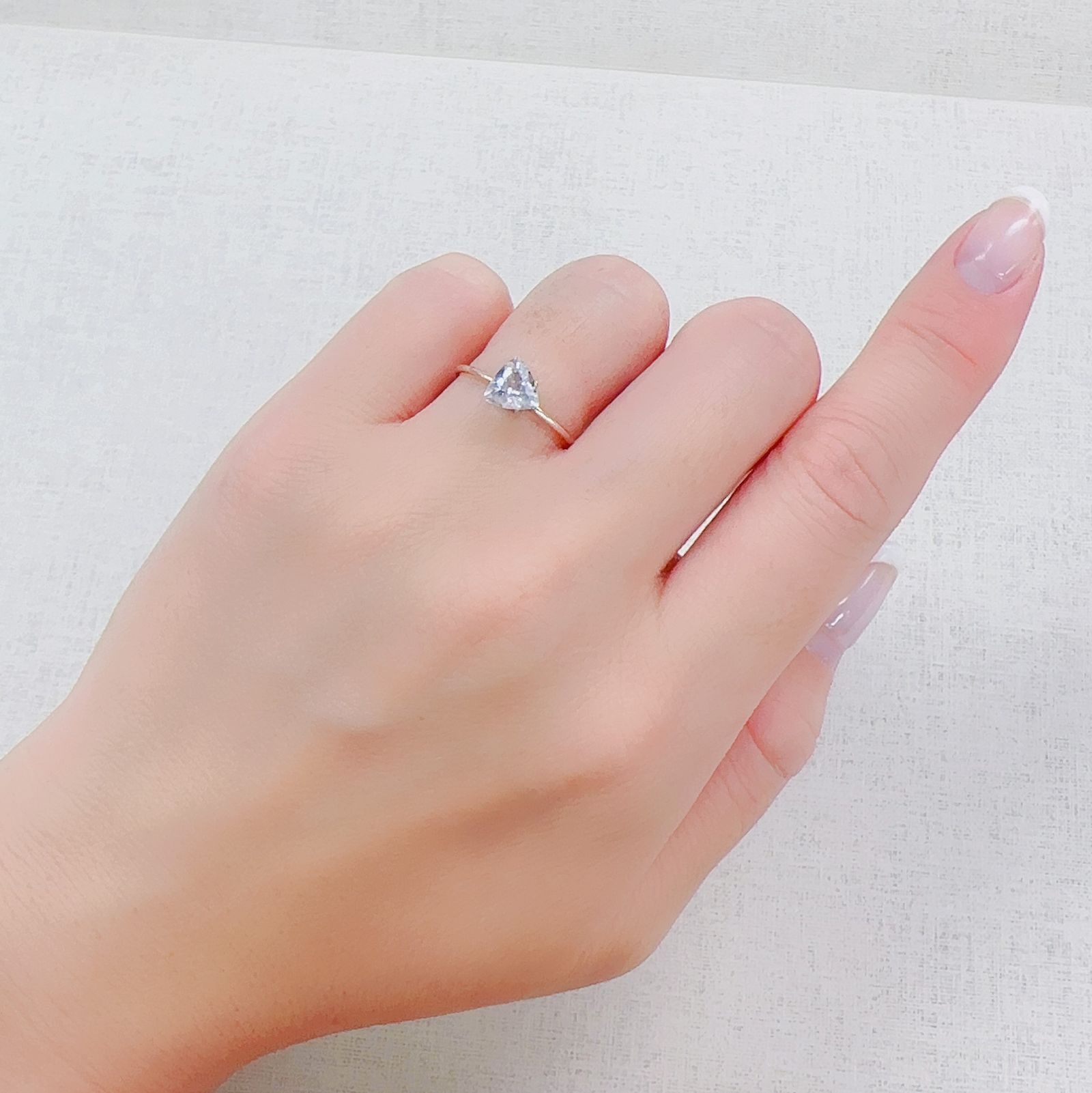 フェナカイト(宝石名フェナカイト)マダガスカル/ブラジル産 0.86ct 識別済[230522023]6.4x6.5mm前後