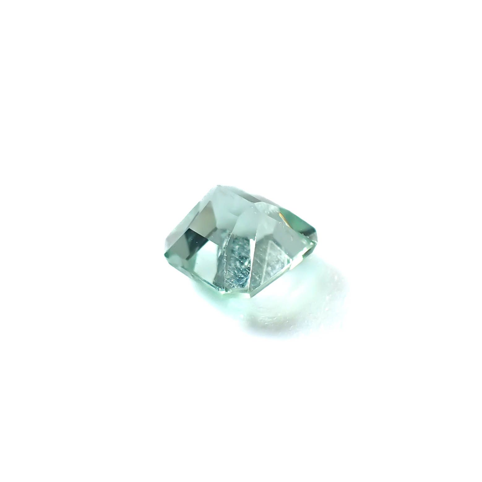 ミントトルマリン アフガニスタン産 0.58ct / 4.5x4.8mm前後 [251031208]