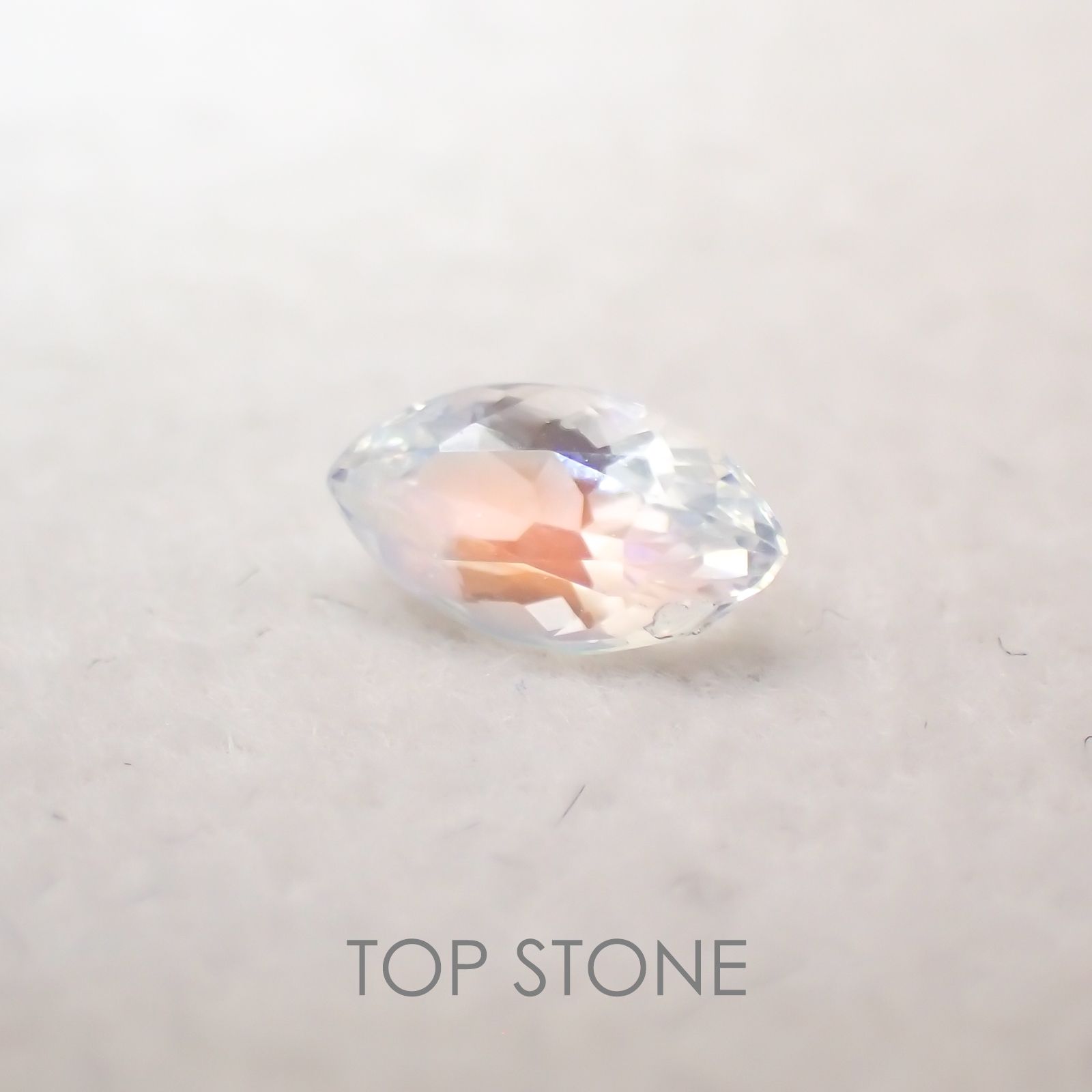 レインボームーンストーン(アンデシンラブラドライト) マダガスカル産 ルース 0.27ct[210310124]5.9×3.2mm前後