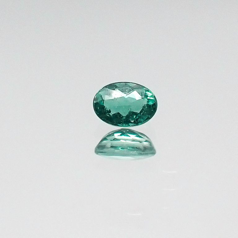 パライバトルマリン(宝石名トルマリン/別名パライバ・トルマリン) ブラジル・パライバ州バターリャ鉱山産 0.086ct 識別済[20052689]3.1×2.2mm前後
