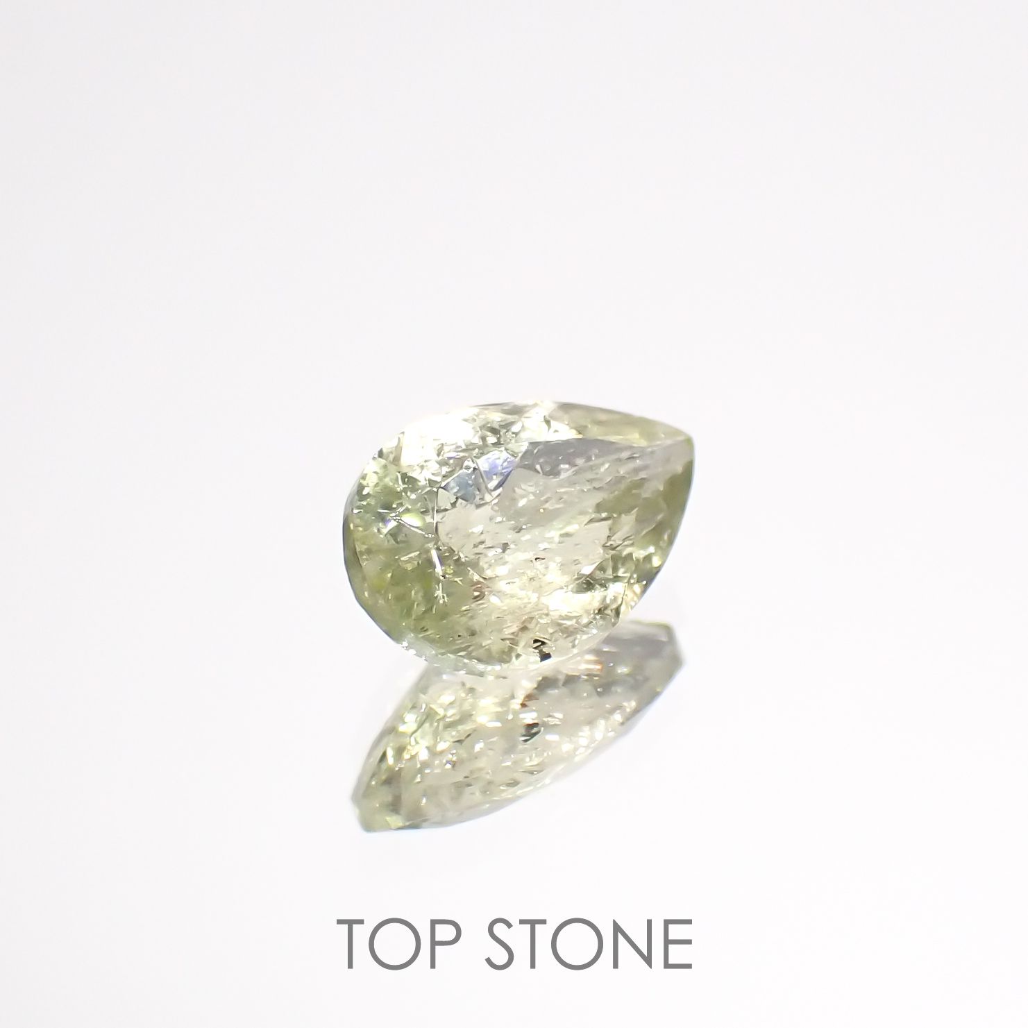 インペリアルトパーズ ブラジル産 0.80ct[221018516]7.6x5mm前後