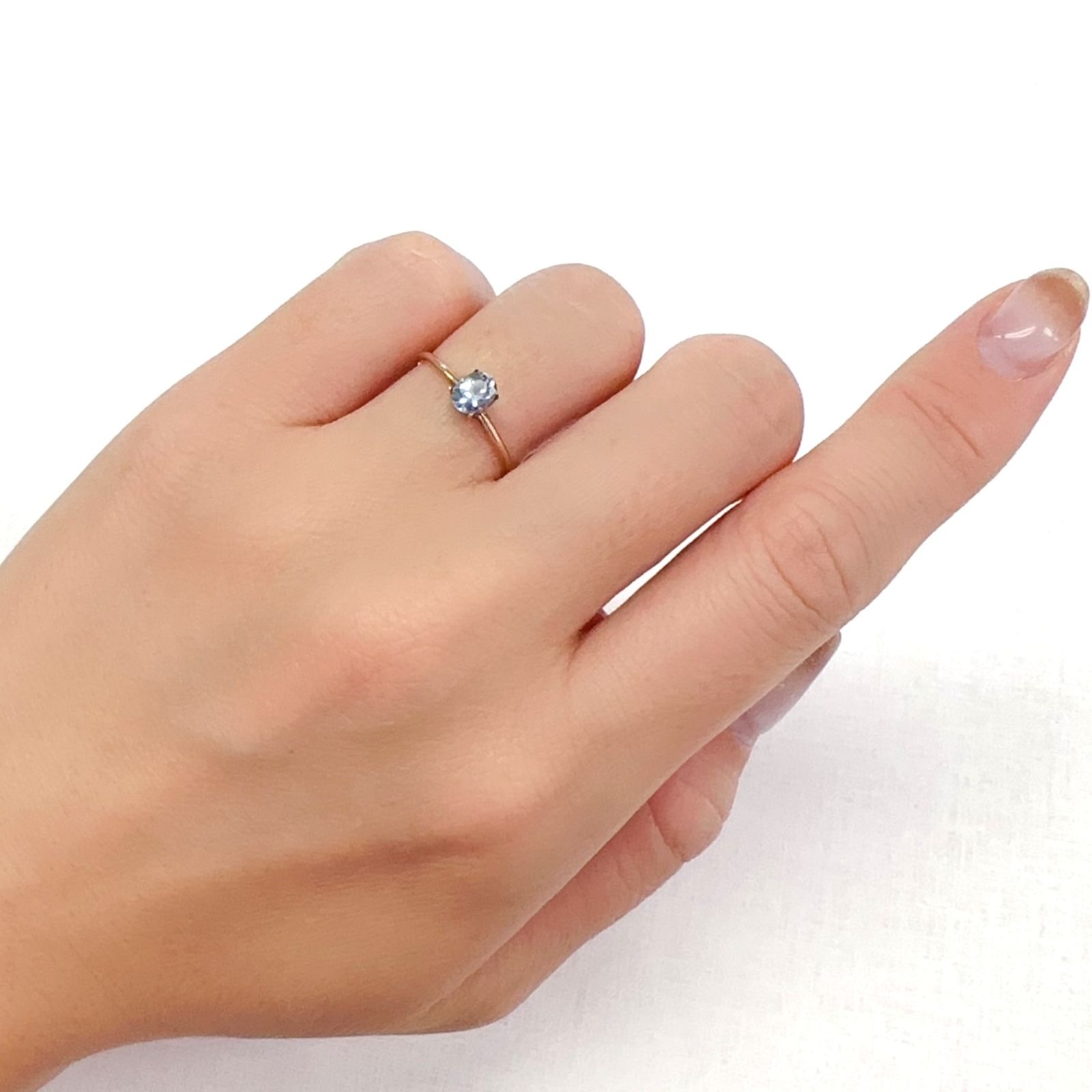 バイカラータンザナイト(宝石名タンザナイト/ゾイサイト)タンザニア産 0.38ct 識別済[230923503]5.1x3.9mm前後