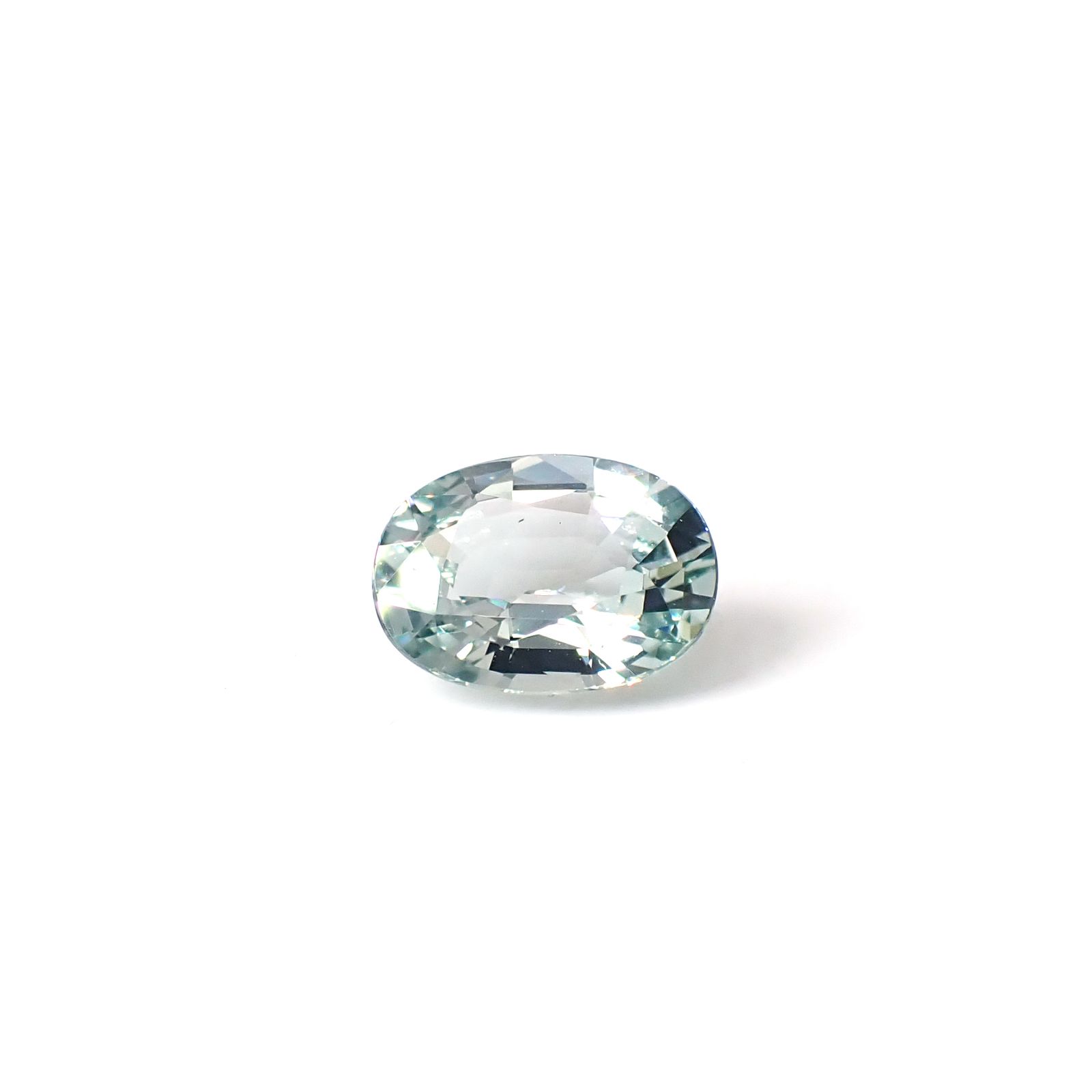 アイスブルーグリーンサファイア 非加熱(宝石名サファイア)スリランカ/マダガスカル産 1.91ct GIT鑑付[250830960]8.93x6.82mm前後