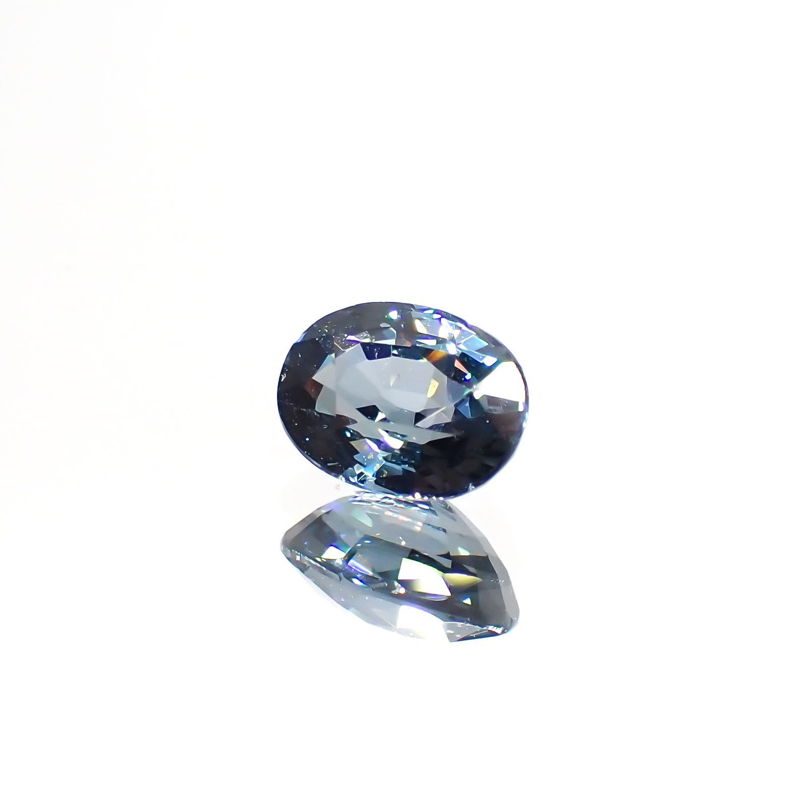 ブルースピネル(宝石名ブルー・スピネル)スリランカ産 1.196ct ソ付[220616215]7.1x5.3mm前後