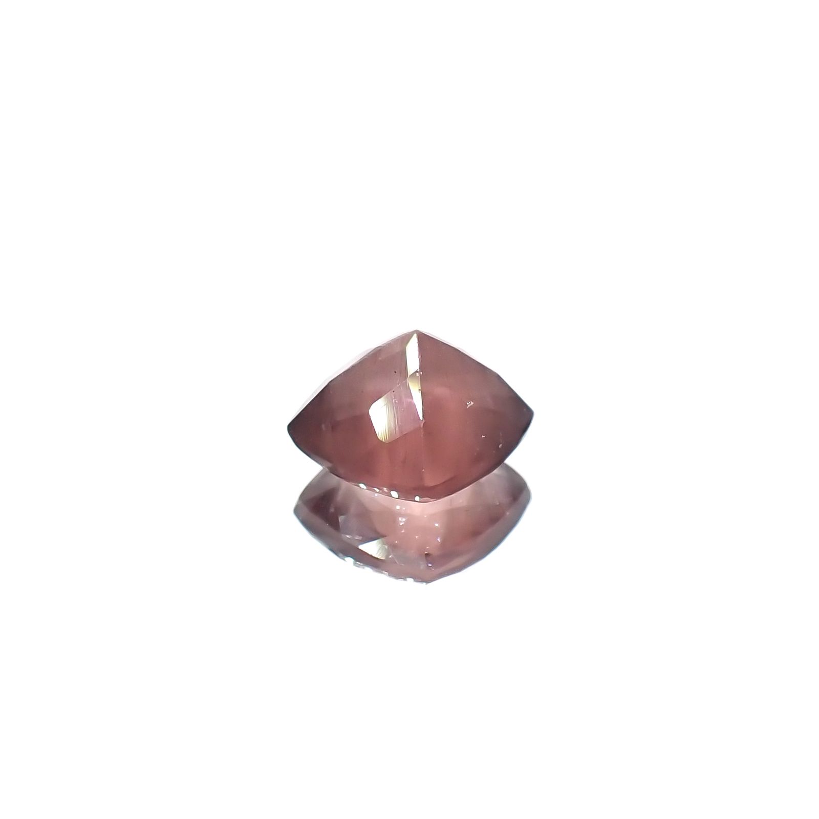 ピンクアパタイト ブラジル産 1.42ct [251224927]6.6x6.5mm前後