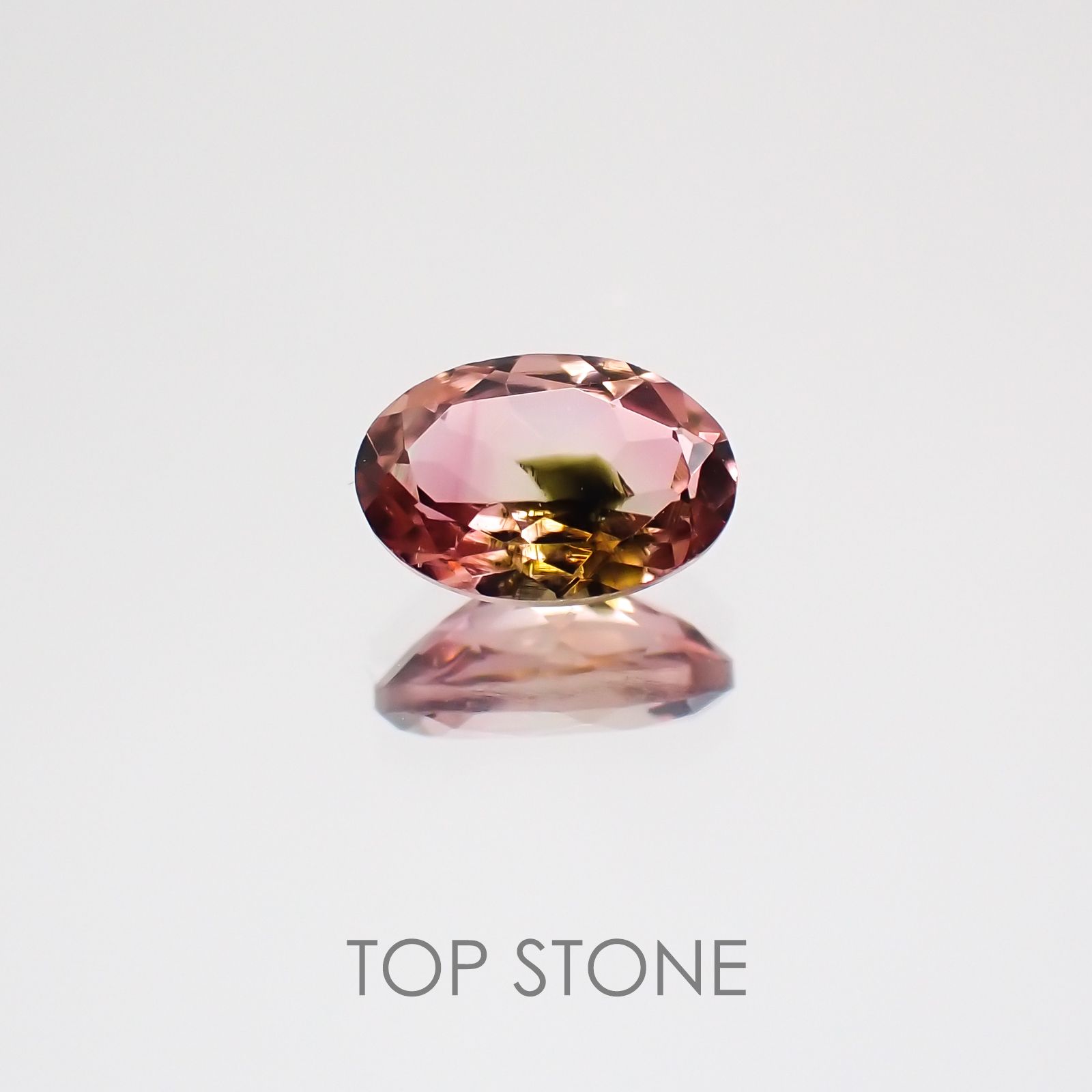 パーティカラートルマリン(宝石名パーティカラード・トルマリン) ブラジル産 0.44ct 識別済[21049013]5.9×4mm前後