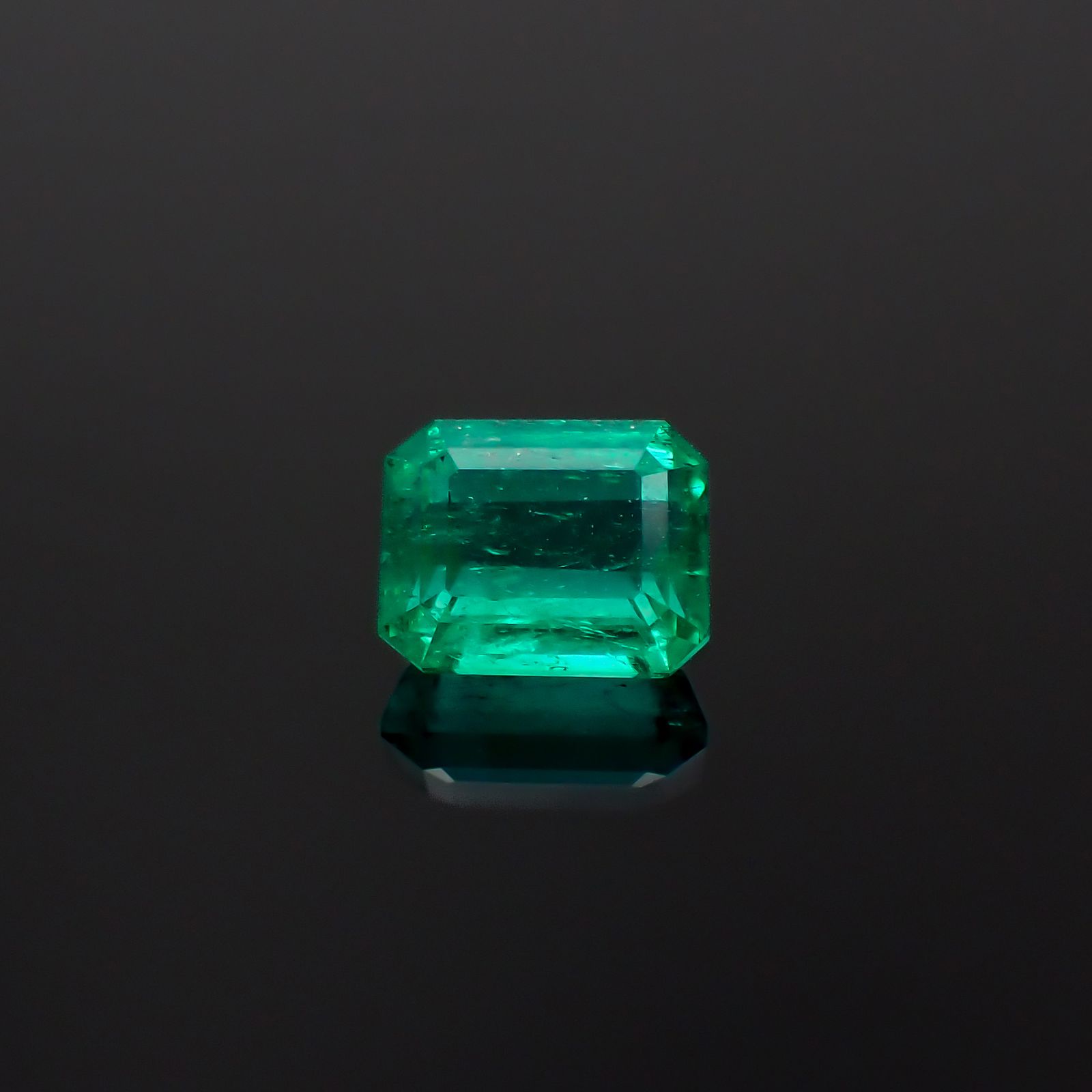 エメラルド コロンビア産 0.46ct[240427238]5x3.9mm前後