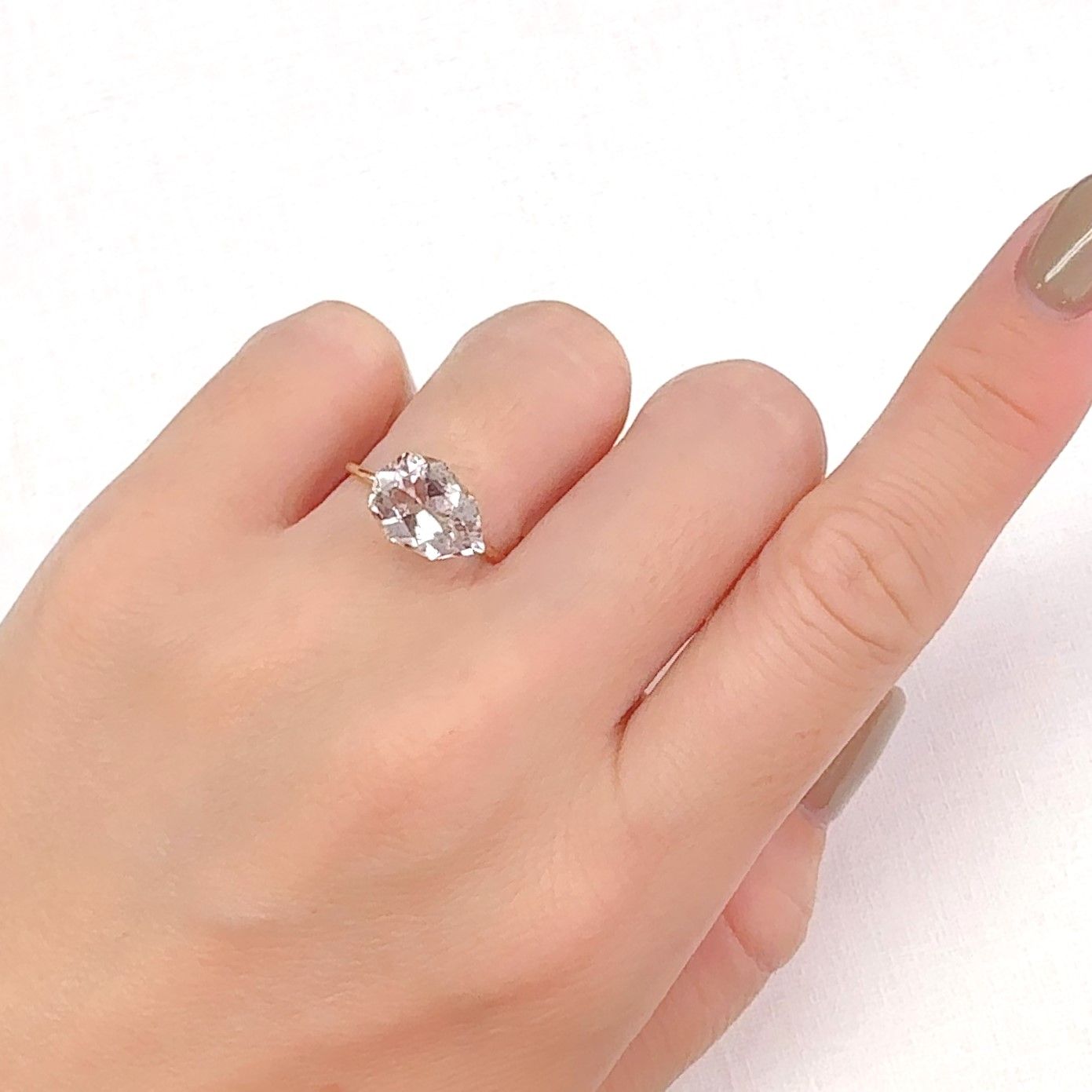 ◇カスタムカット◇ティンカーベルクォーツ ブラジル産 2.51ct[240628168]11.7x8.4mm前後