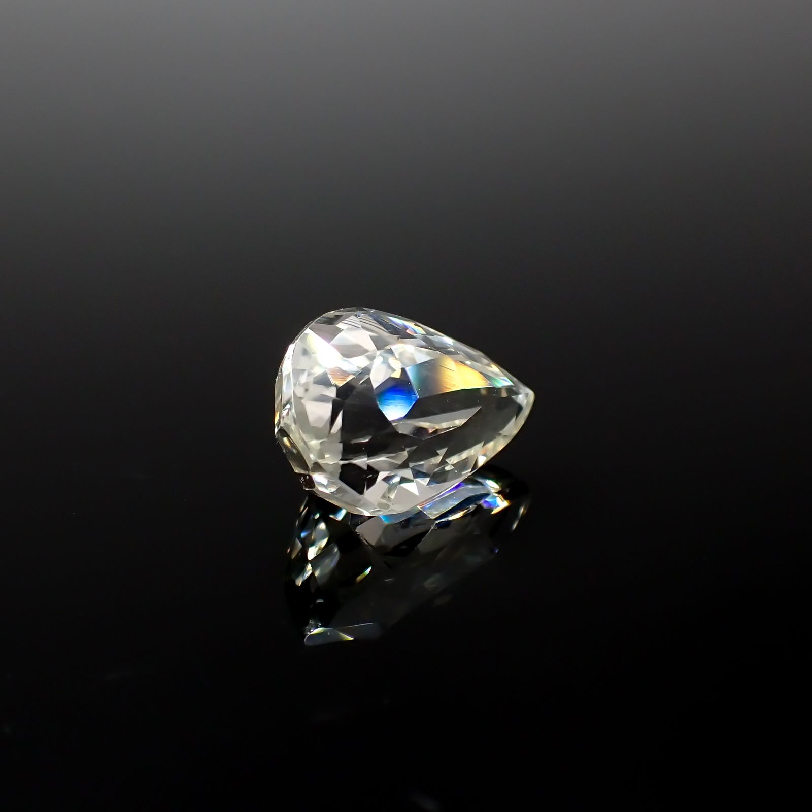 イエロースポジュミン(宝石名スポジュミン)アフガニスタン産 3.55ct 識別済[231225003]11x7.9mm前後