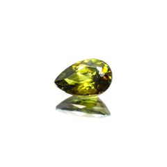 スフェーン(宝石名スフェーン) パキスタン産 識別済 0.62ct / 6.7x4.4mm前後 [26019441]