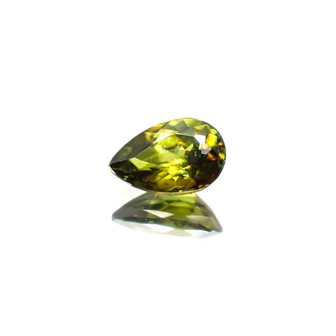 スフェーン(宝石名スフェーン) パキスタン産 識別済 0.62ct / 6.7x4.4mm前後 [26019441]