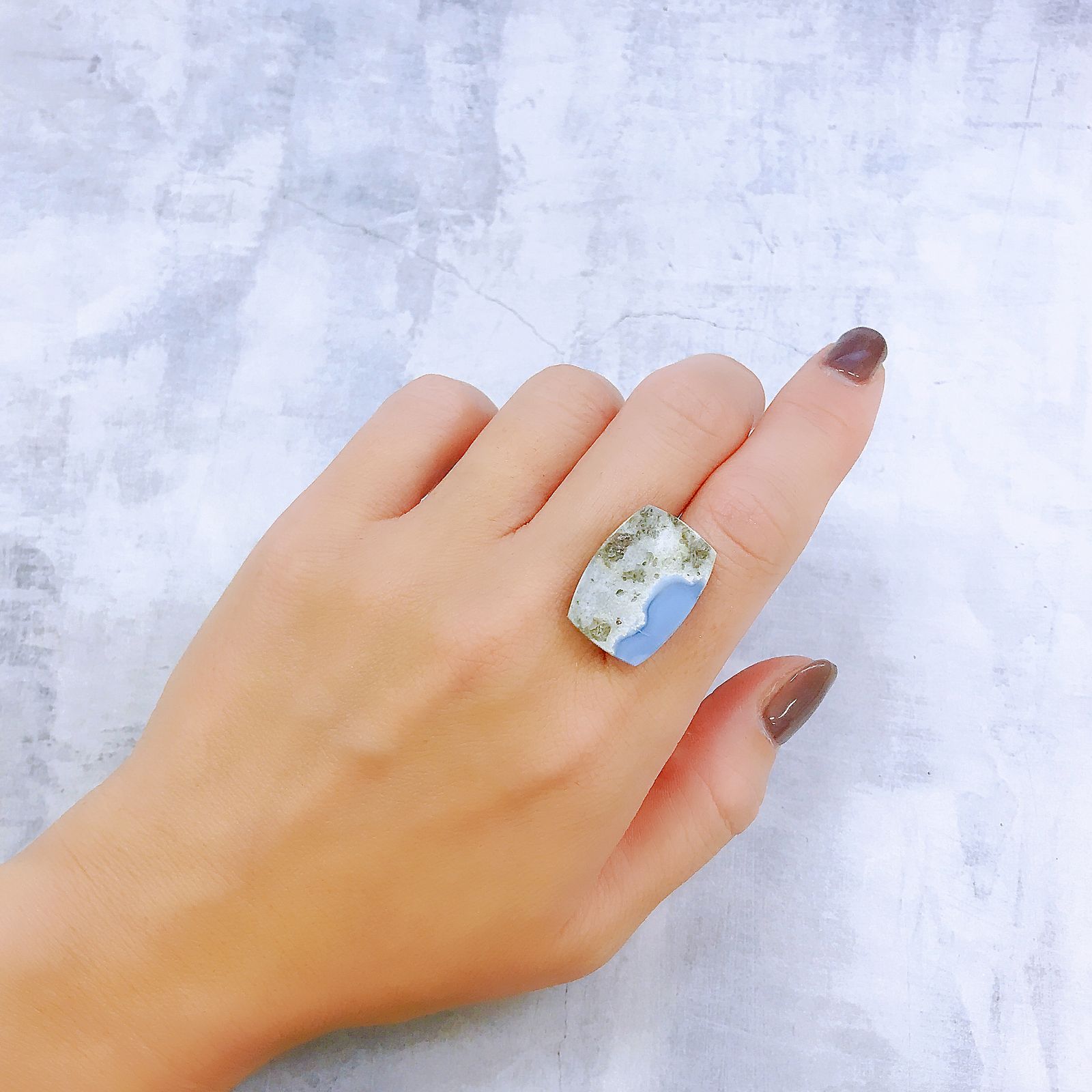 マトリックスブルーオパール アメリカ・オレゴン州産 15.55ct[220917803]21.8x16mm前後