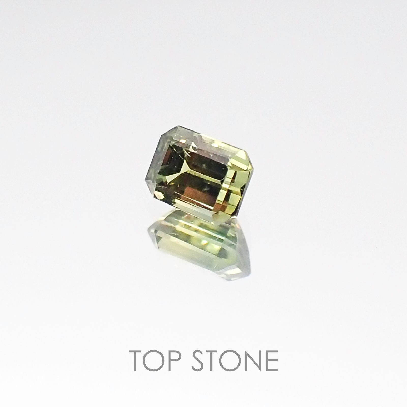 バイカラーサファイア タンザニア産 ルース 0.22ct[20106690]3.6×2.7mm前後