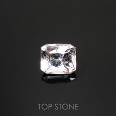 フェナカイト(宝石名フェナカイト)ブラジル産 0.39ct 識別済[220115177]4.6x4mm前後