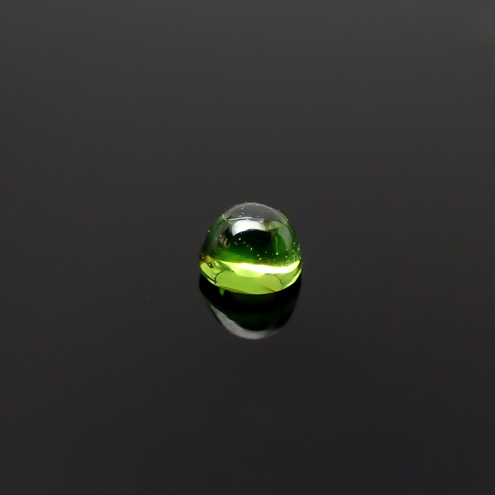 デマントイドガーネット ロシア産 0.063ct[240628254]2.1x2.1mm前後